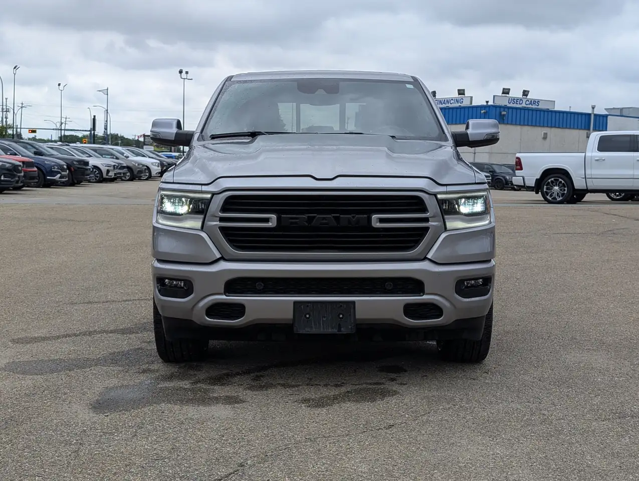 RAM 1500 снимка RAM 1500