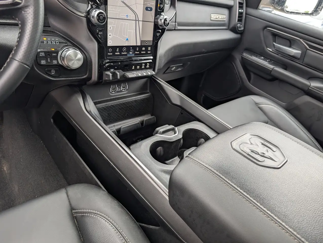 RAM 1500 снимка RAM 1500