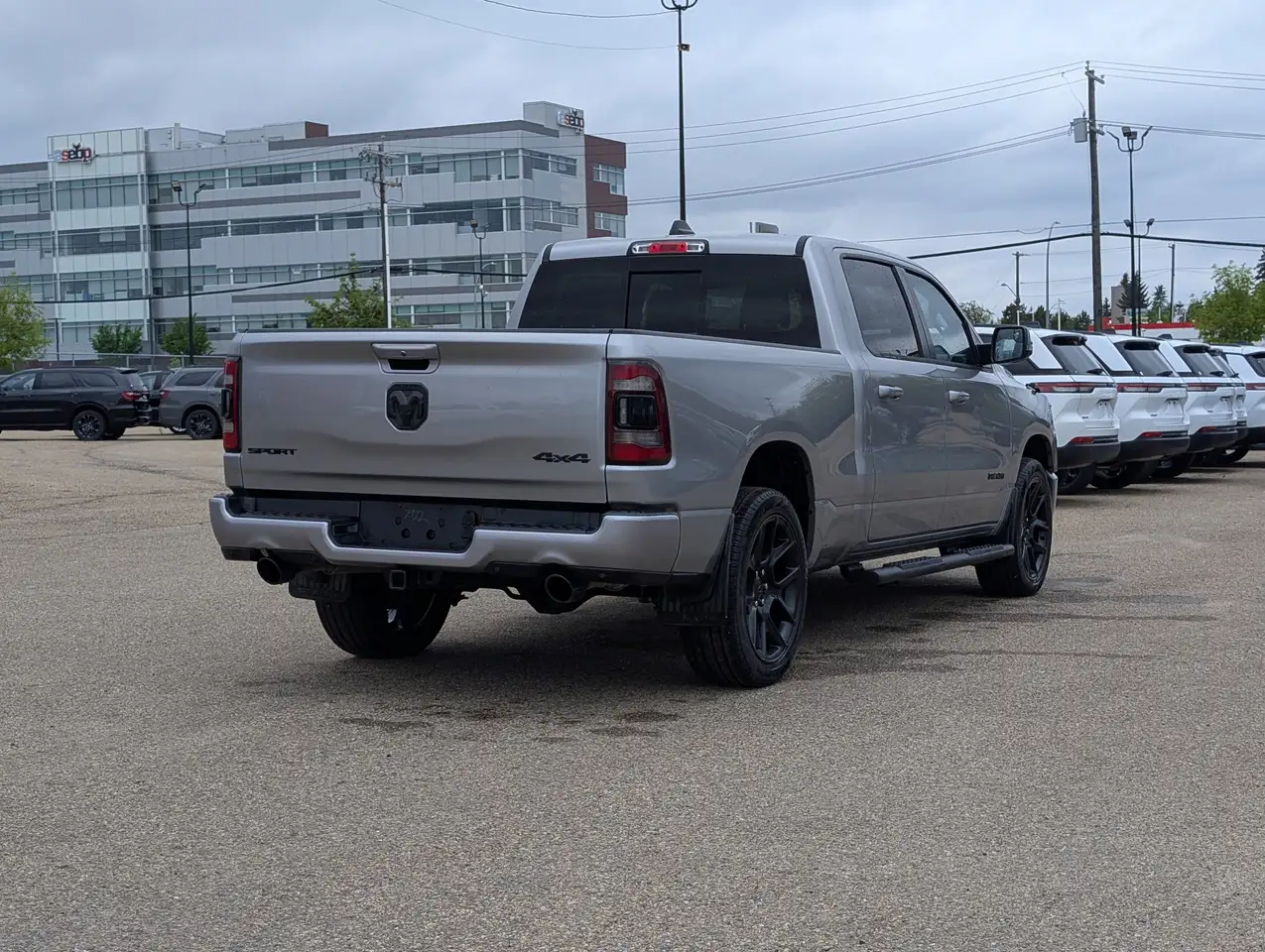 RAM 1500 снимка RAM 1500