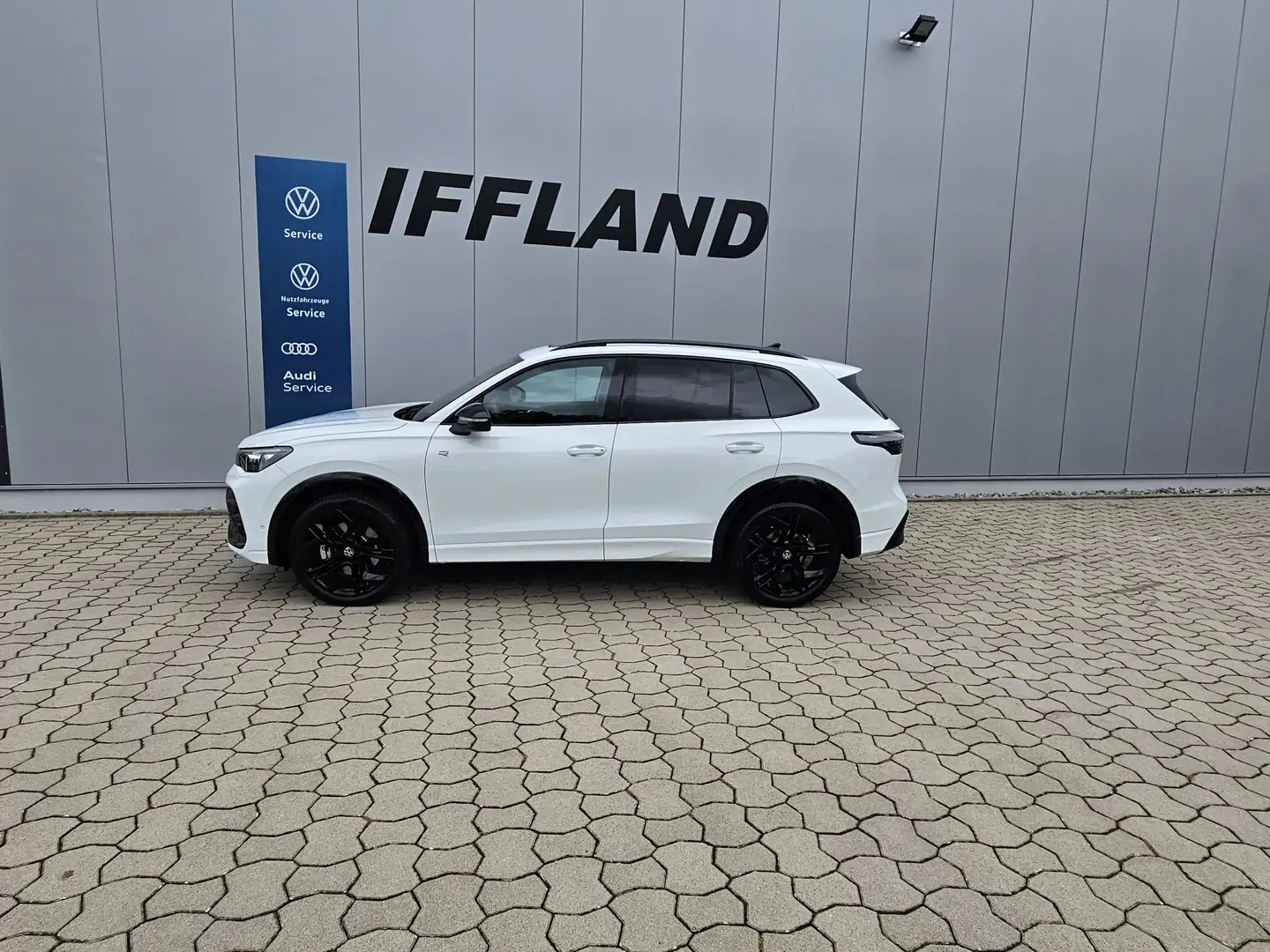 Volkswagen Tiguan 2.0 TDI*4Motion*R-Line*AHK*STDHZ*Panorama* Blanc - 2