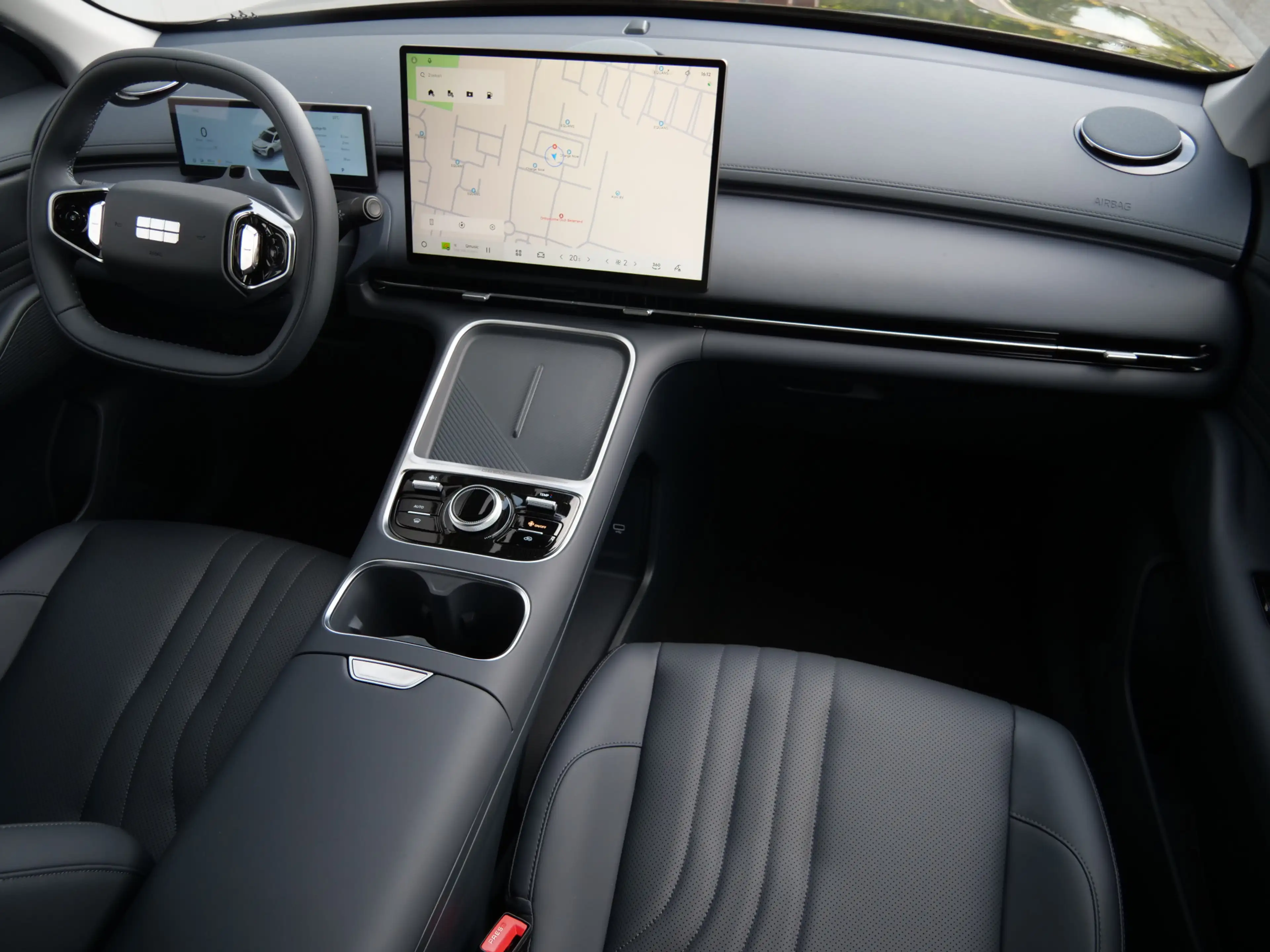 Geely Starray EM-i 1.5 Pro 262 Pk Automaat Navi / DAB / Camera / Appl — photo 2