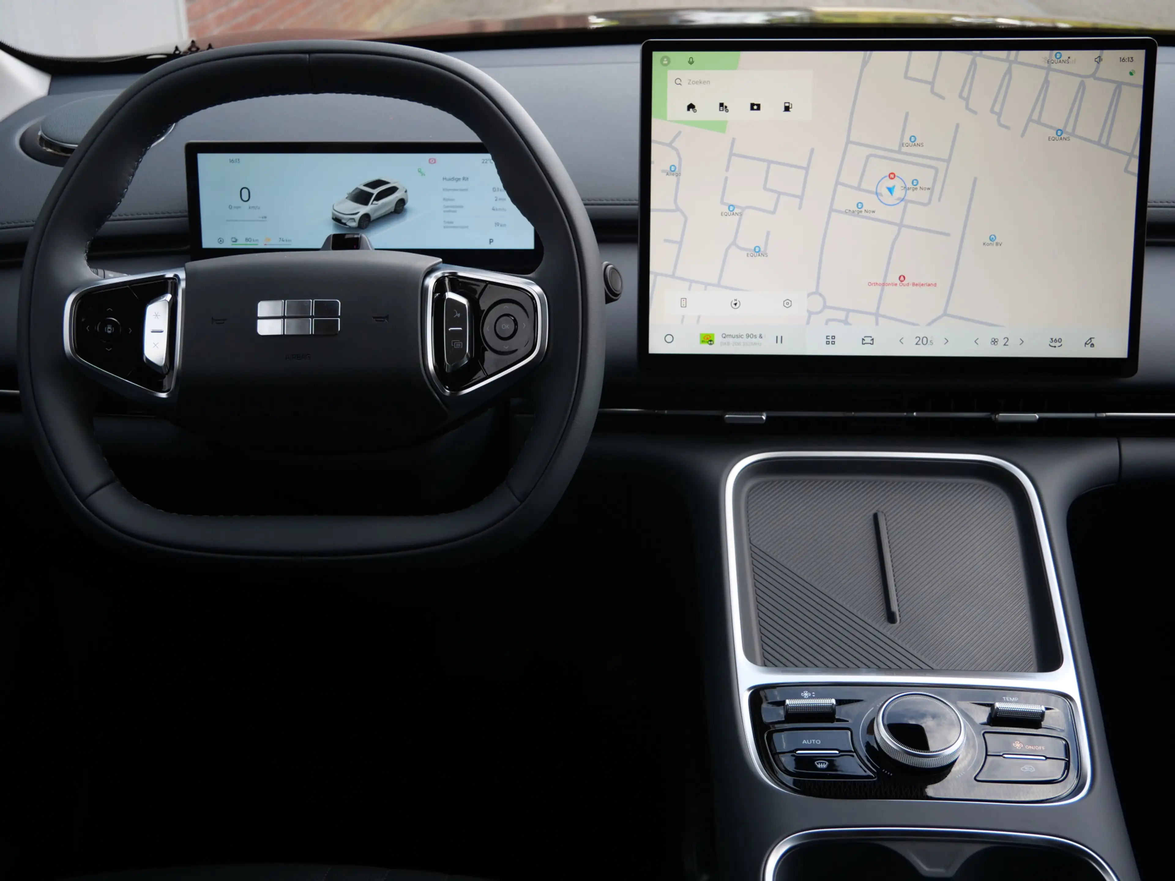 Geely Starray EM-i 1.5 Pro 262 Pk Automaat Navi / DAB / Camera / Appl — photo 25
