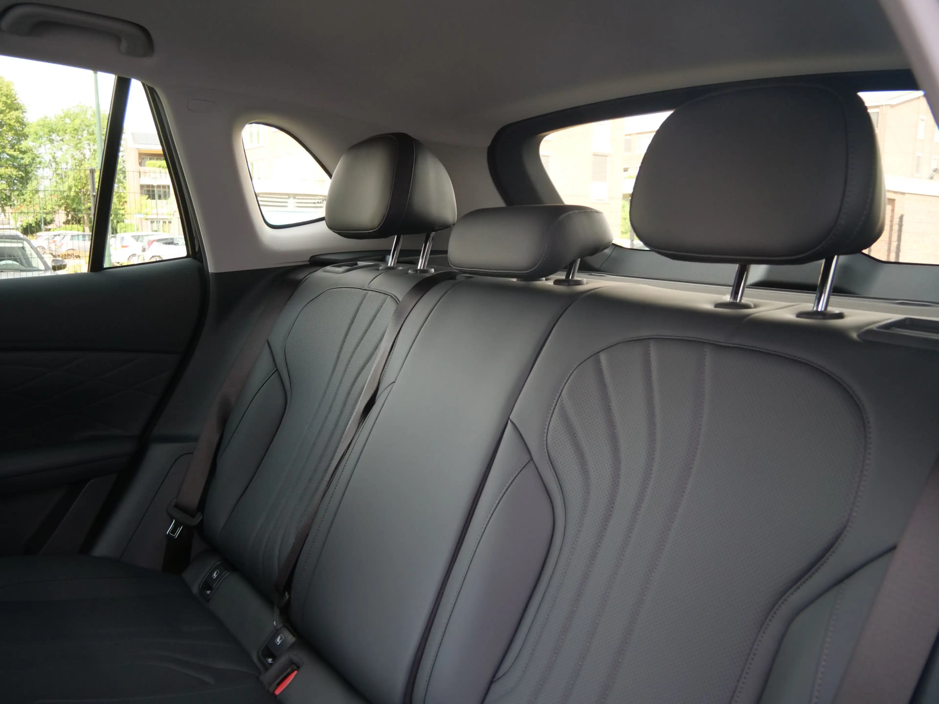 Geely Starray EM-i 1.5 Pro 262 Pk Automaat Navi / DAB / Camera / Appl — photo 24