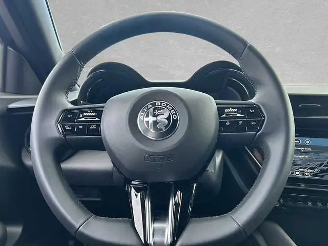 Alfa Romeo Junior view 11