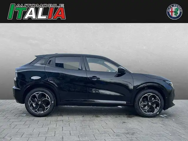 Alfa Romeo Junior view 3