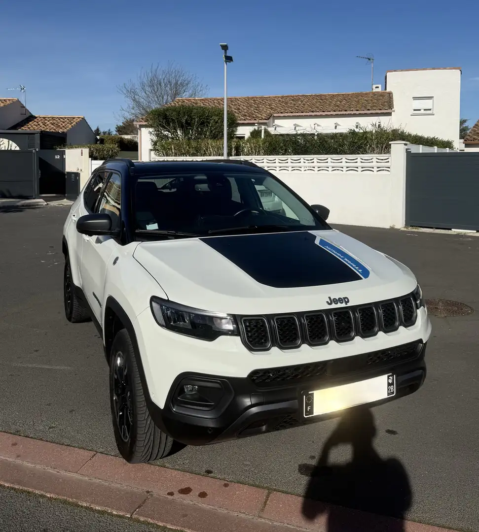 Jeep Compass 1.3 GSE T4 240 ch PHEV AT6 4xe eAWD Trailhawk Blanc - 2