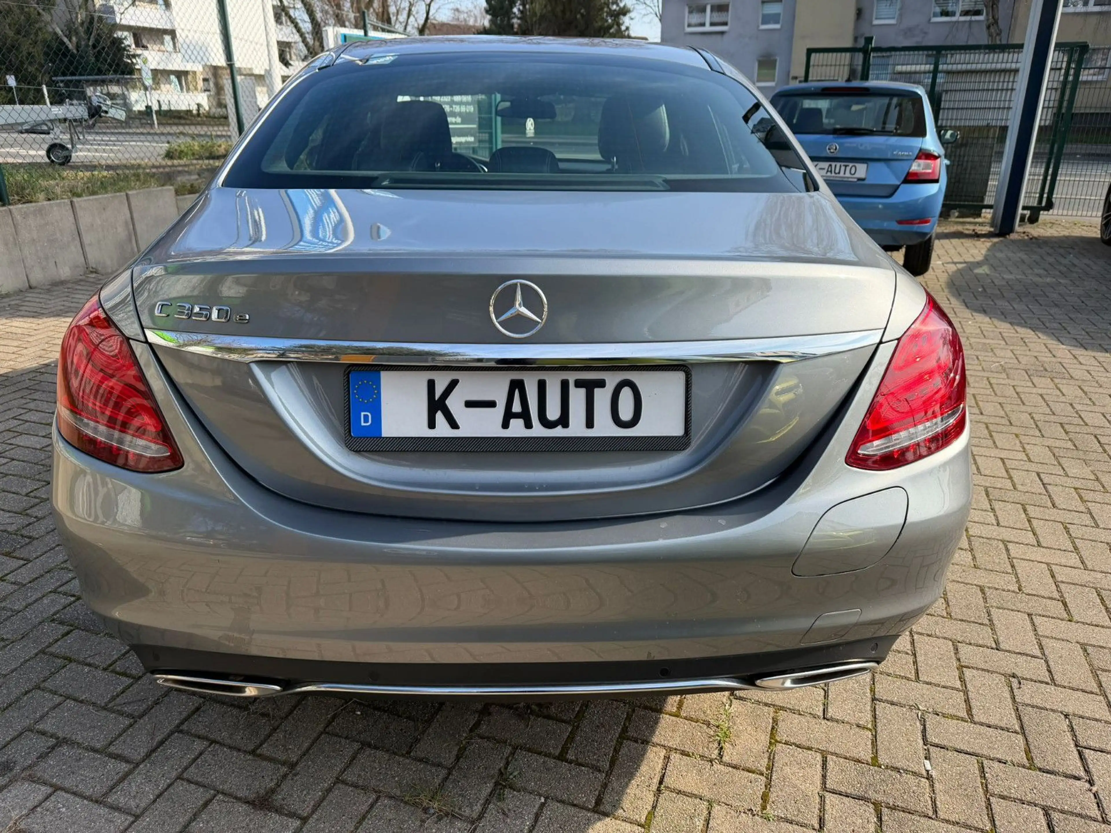 Mercedes-Benz C 350 e Limousine Kamera/Airmatic/LED — photo 6