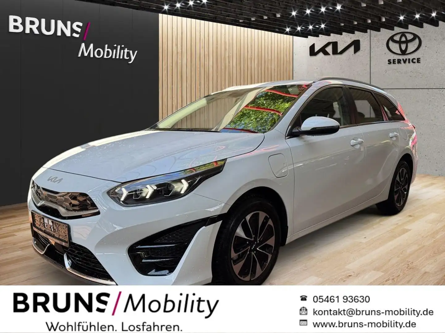 Kia Ceed / cee'd Sportswagon 1.6 Plug-in Hybrid Vision Komf. Bílá - 1