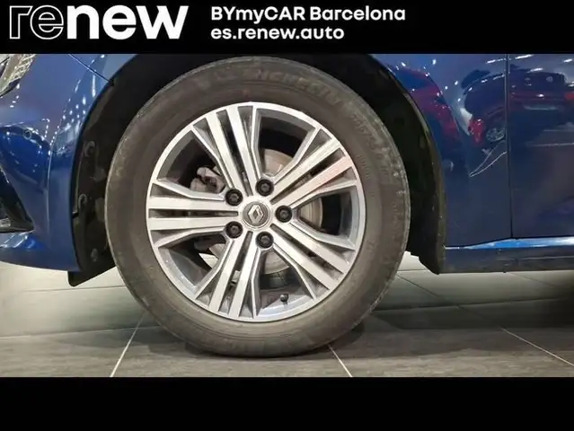 Renault Megane view 10