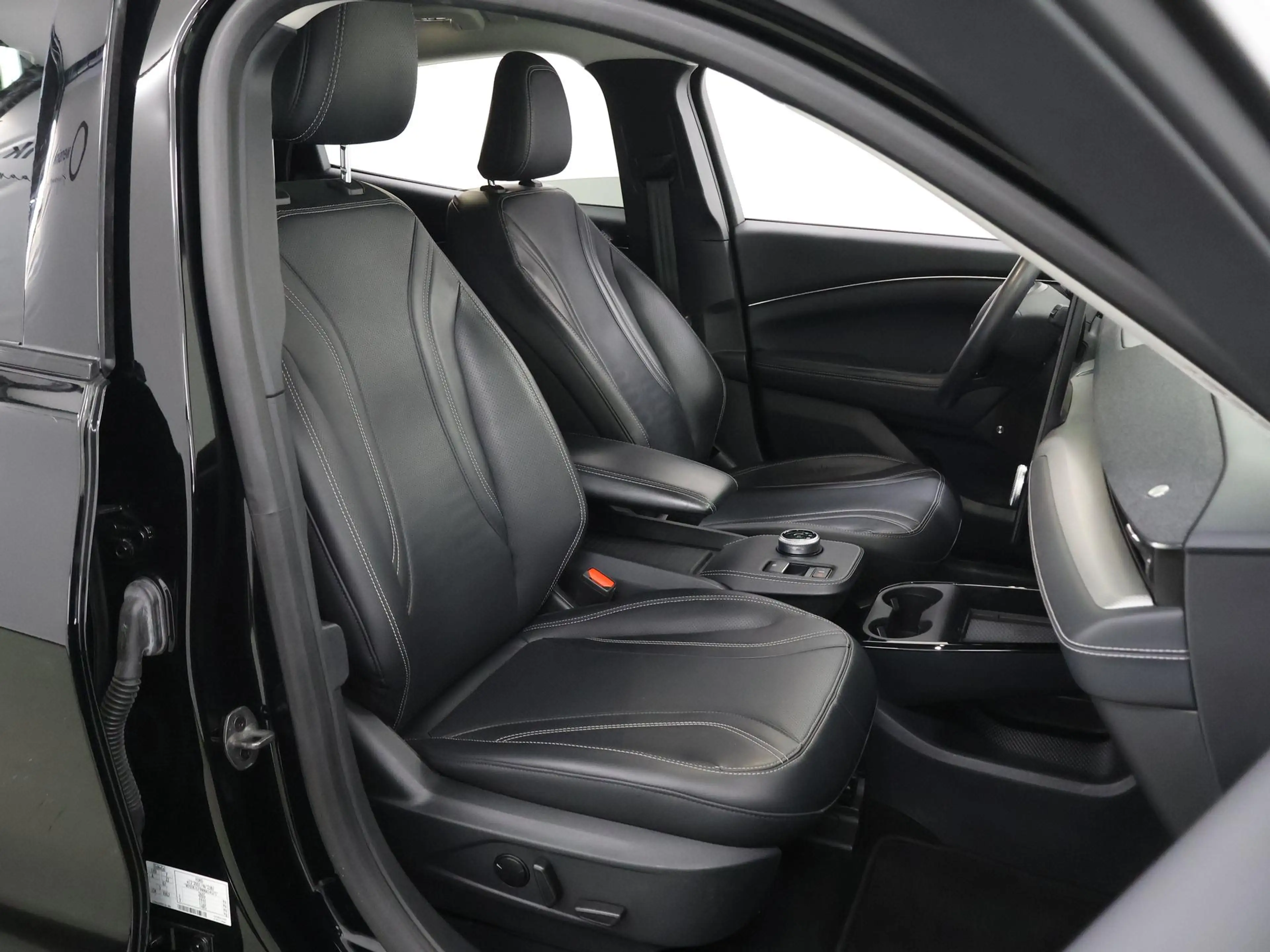 Ford Mustang Mach-E Extended RWD 98 kWh | Technologie-Pakket + | Panor — photo 10