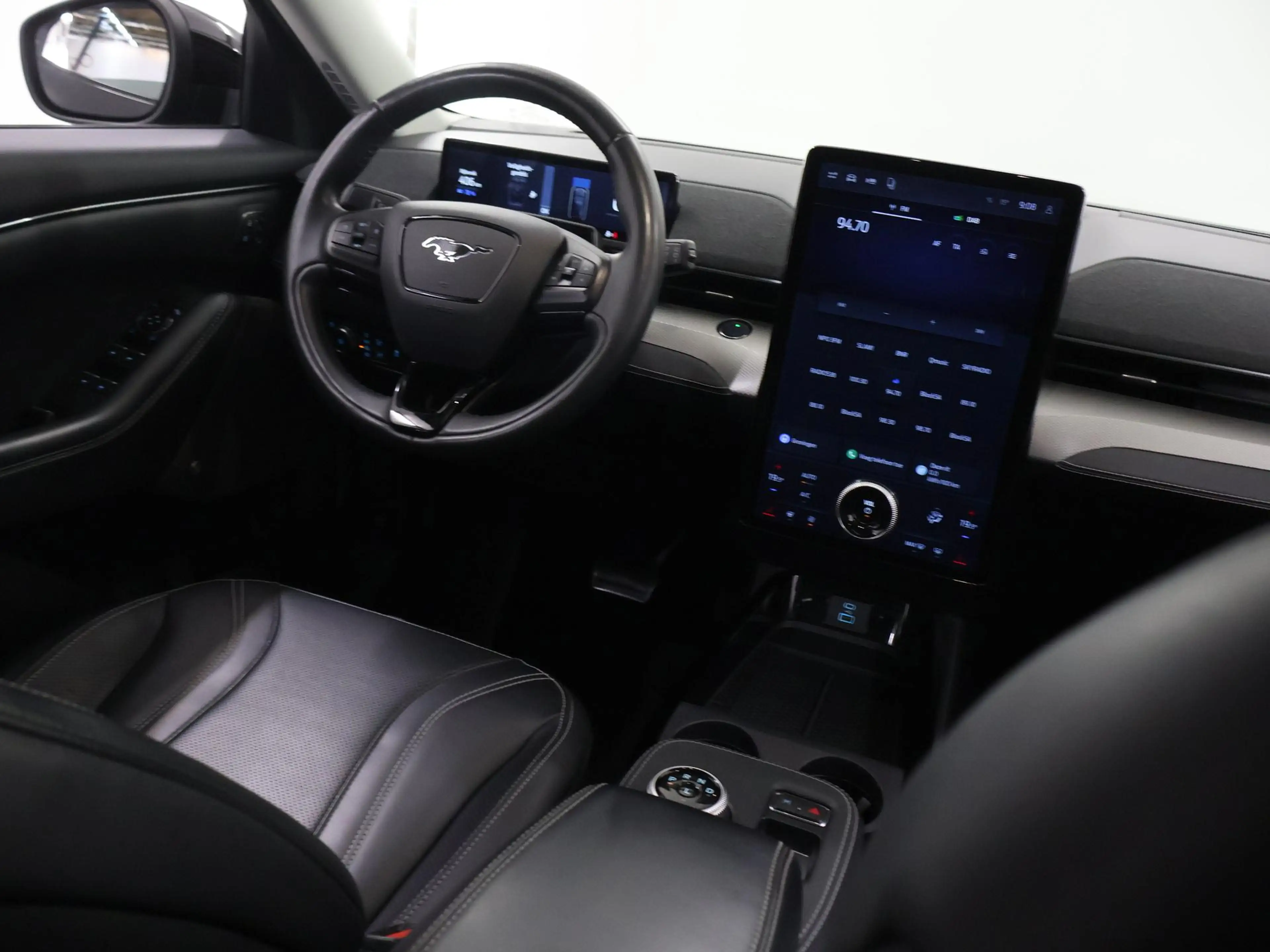 Ford Mustang Mach-E Extended RWD 98 kWh | Technologie-Pakket + | Panor — photo 9