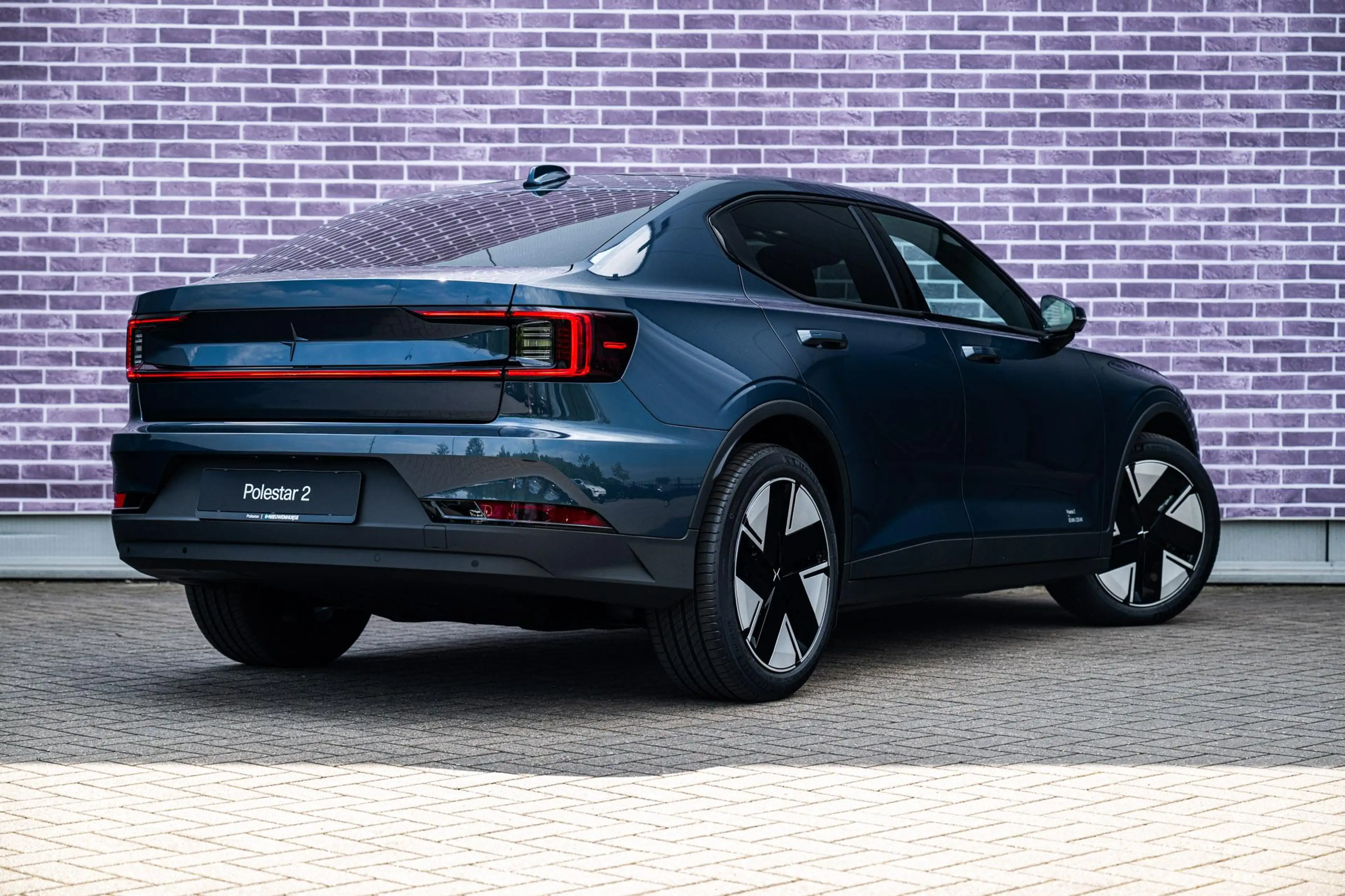 Polestar 2 Long Range Single Motor Prime 82 kWh | Pixel LED | — photo 2