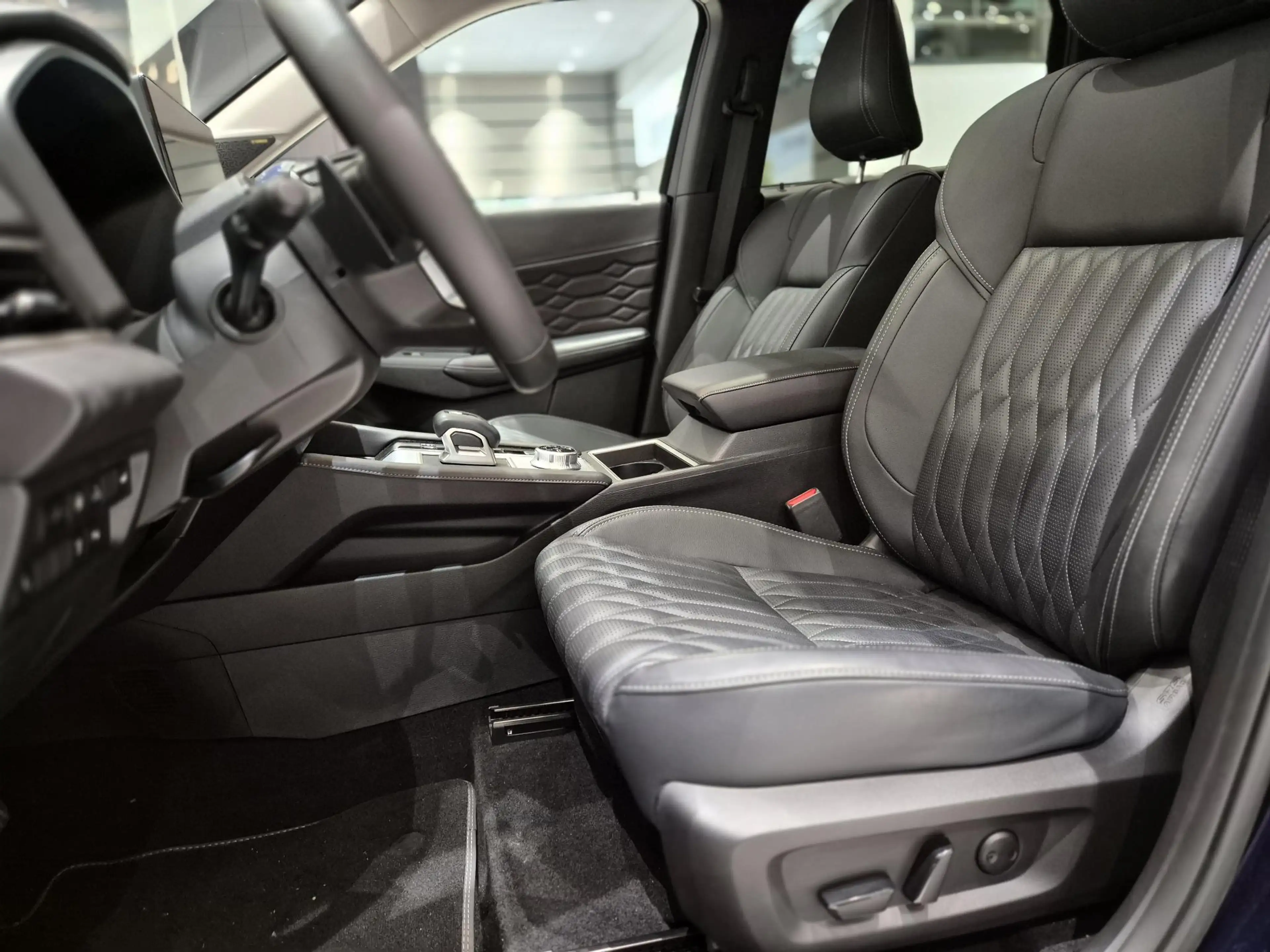 Mitsubishi Outlander 2.4 PHEV Instyle | Leder | Panoramadak | 360° Came — photo 7