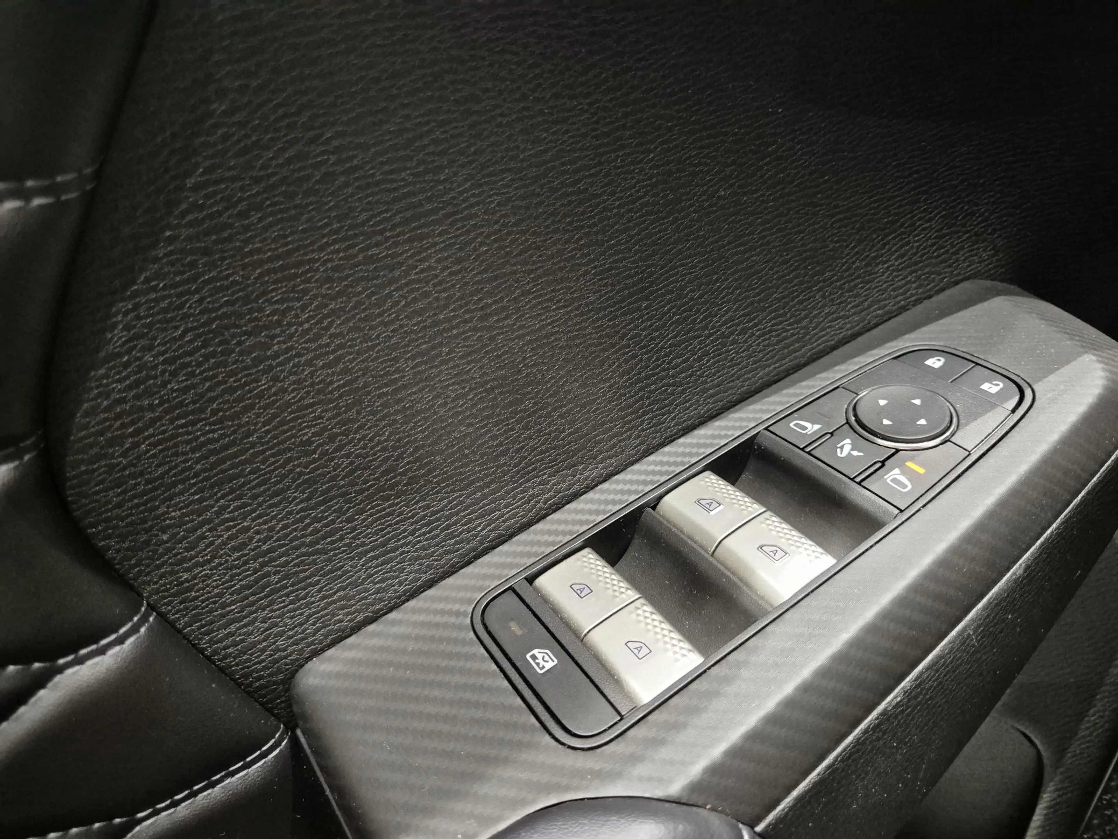 Mitsubishi Outlander 2.4 PHEV Instyle | Leder | Panoramadak | 360° Came — photo 23