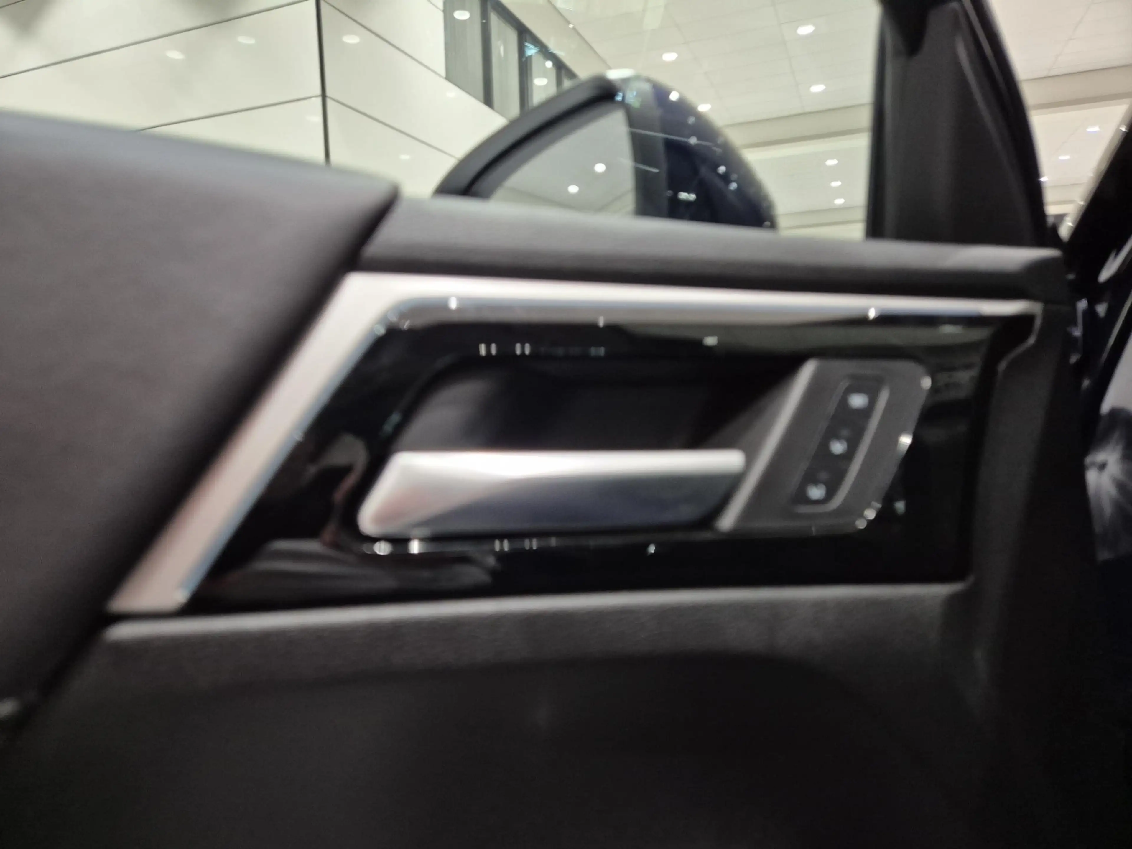 Mitsubishi Outlander 2.4 PHEV Instyle | Leder | Panoramadak | 360° Came — photo 38