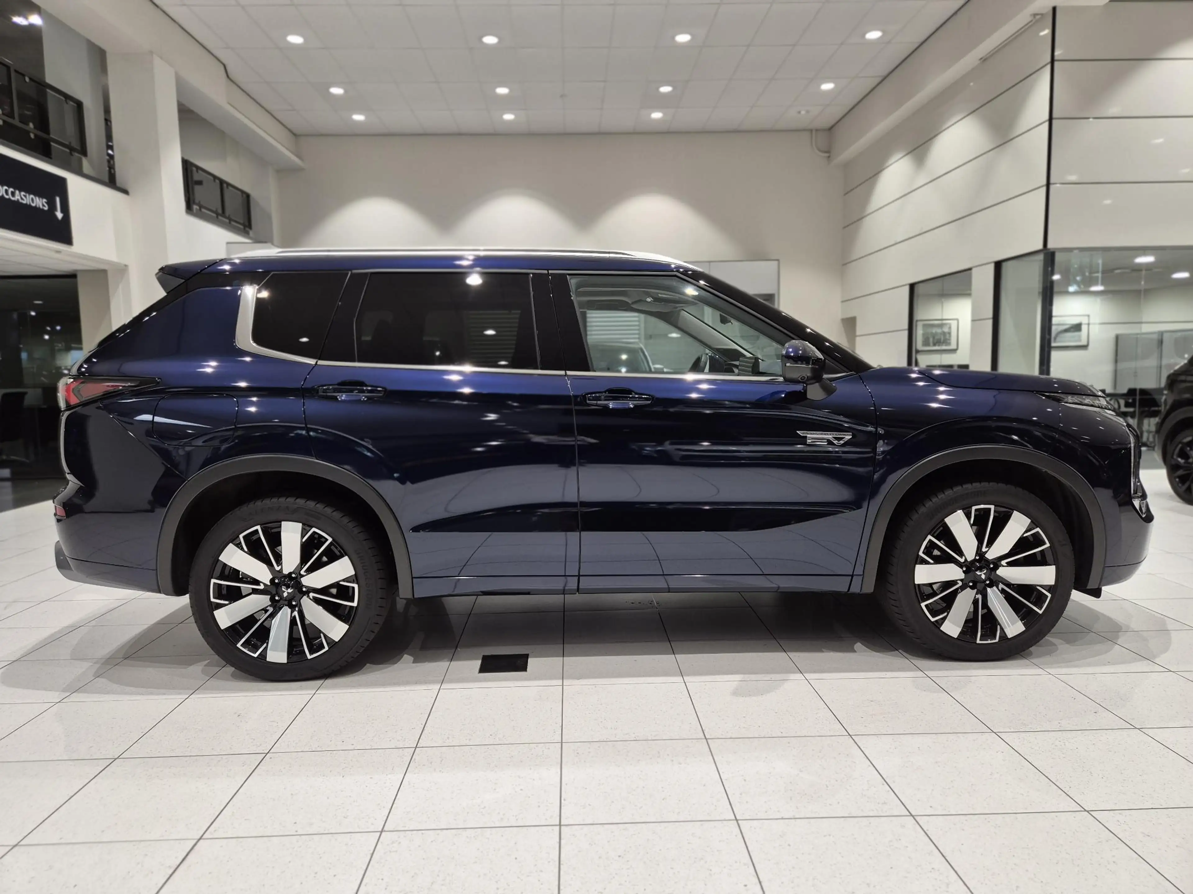 Mitsubishi Outlander 2.4 PHEV Instyle | Leder | Panoramadak | 360° Came — photo 20