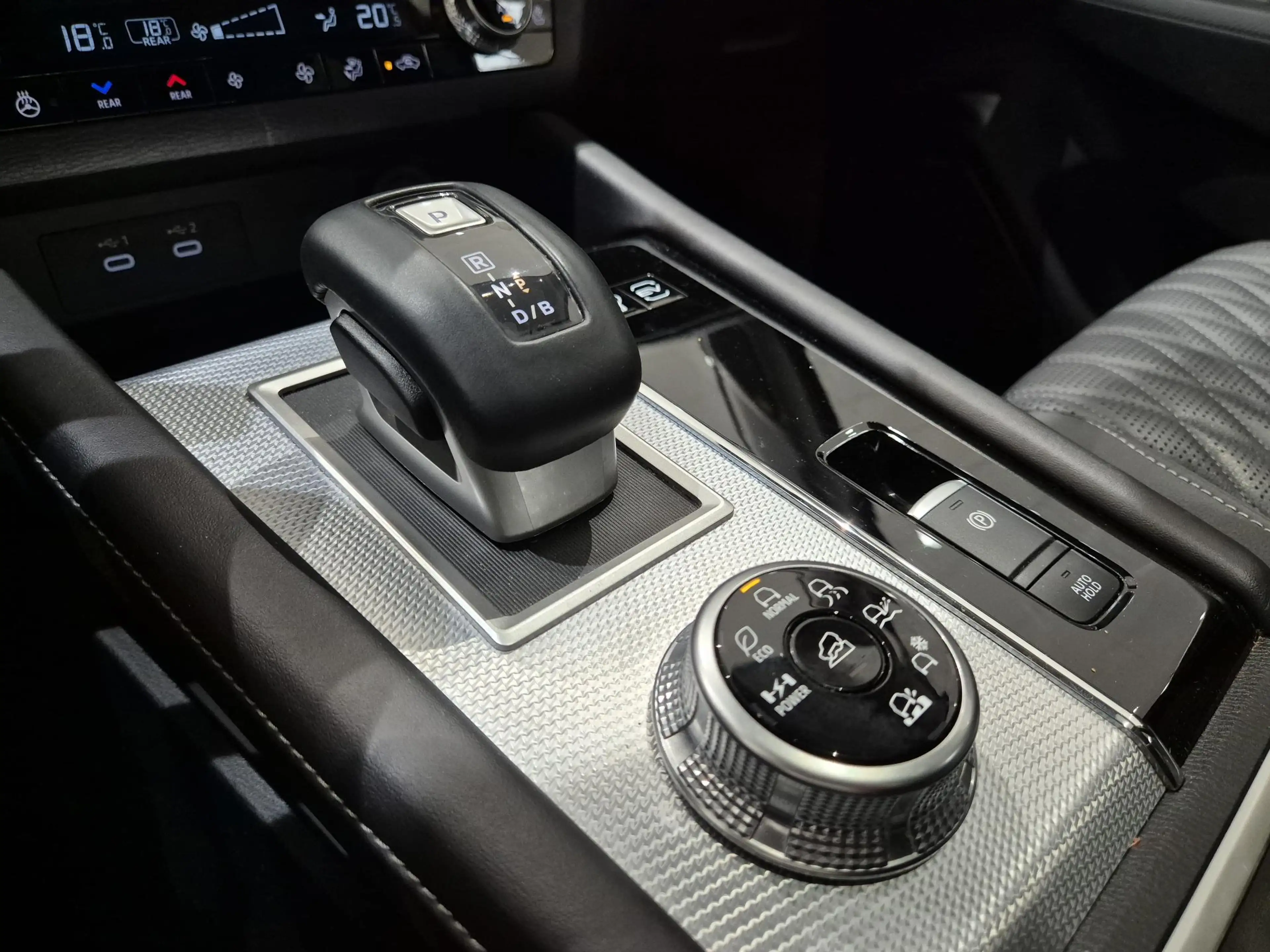 Mitsubishi Outlander 2.4 PHEV Instyle | Leder | Panoramadak | 360° Came — photo 27