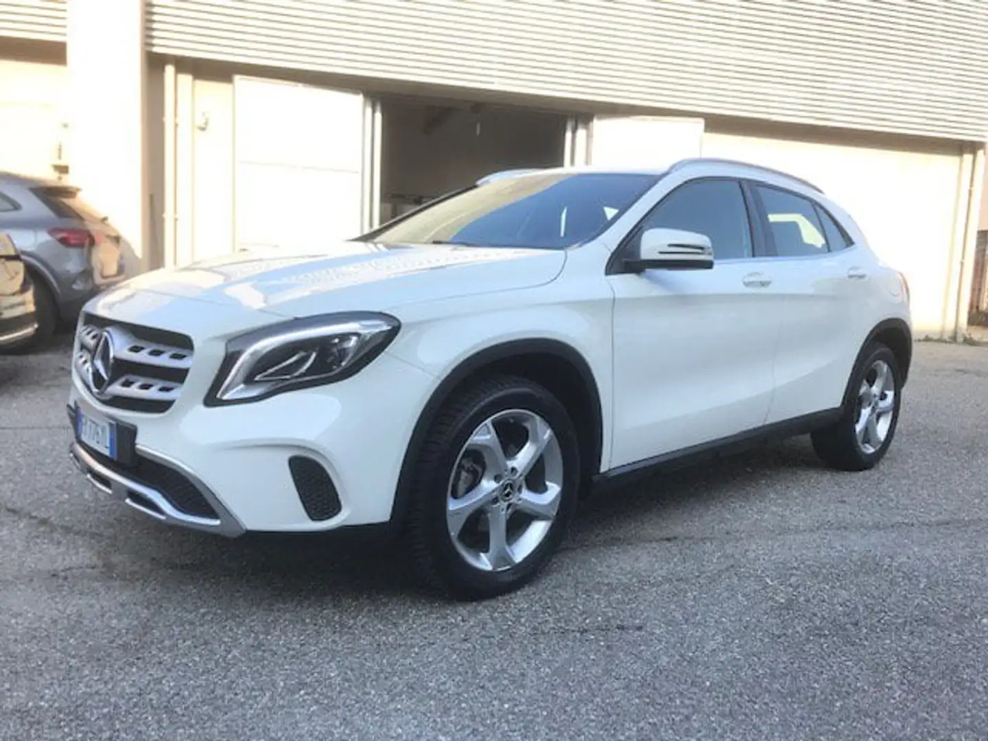 Mercedes-Benz GLA 180 GLA 180 d Sport - NEOPATENTATO Wit - 1