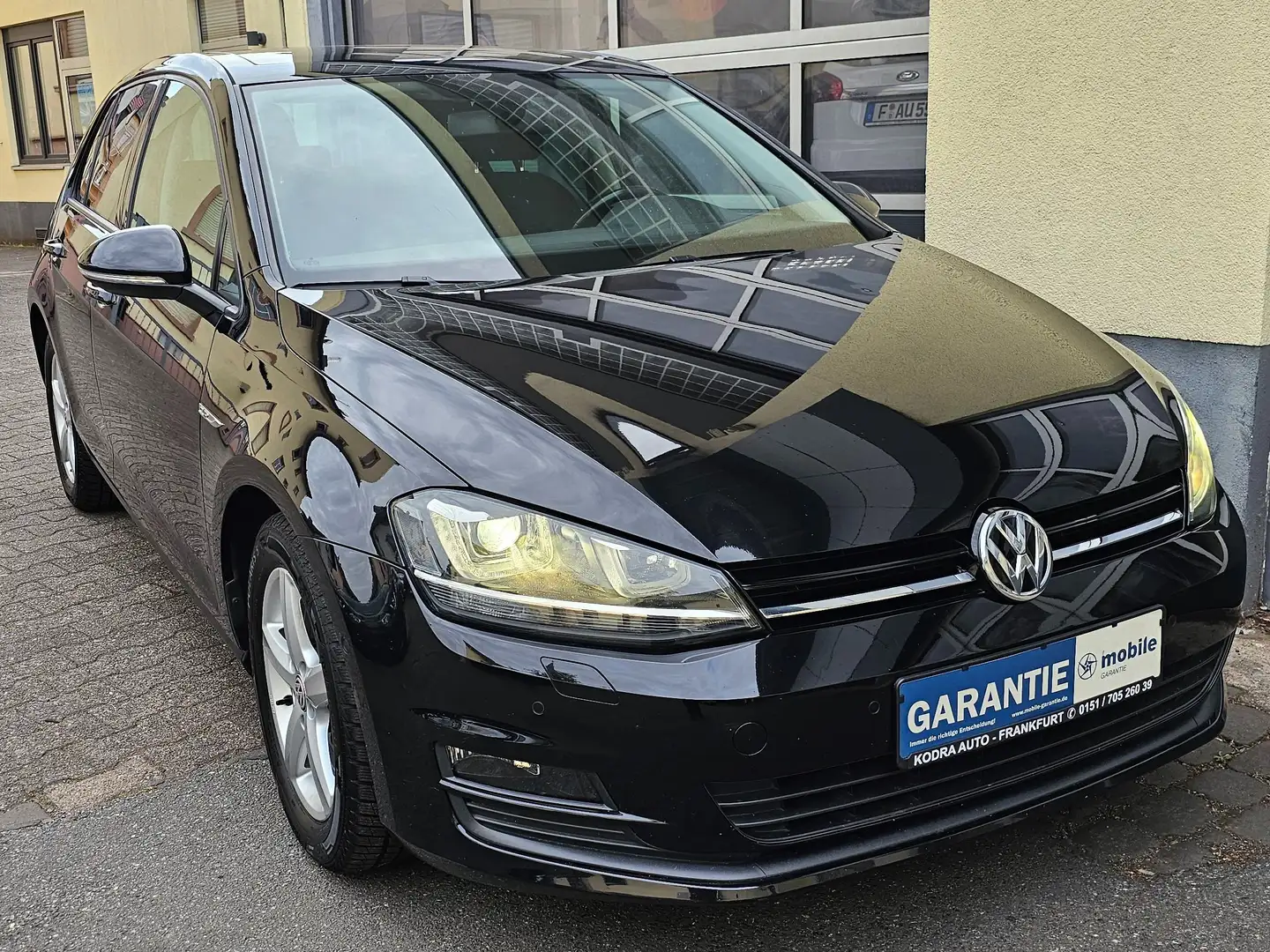 Volkswagen Golf 1.4TSIComfortline*1Hand* Pano* Aut* Garantie Schwarz - 1