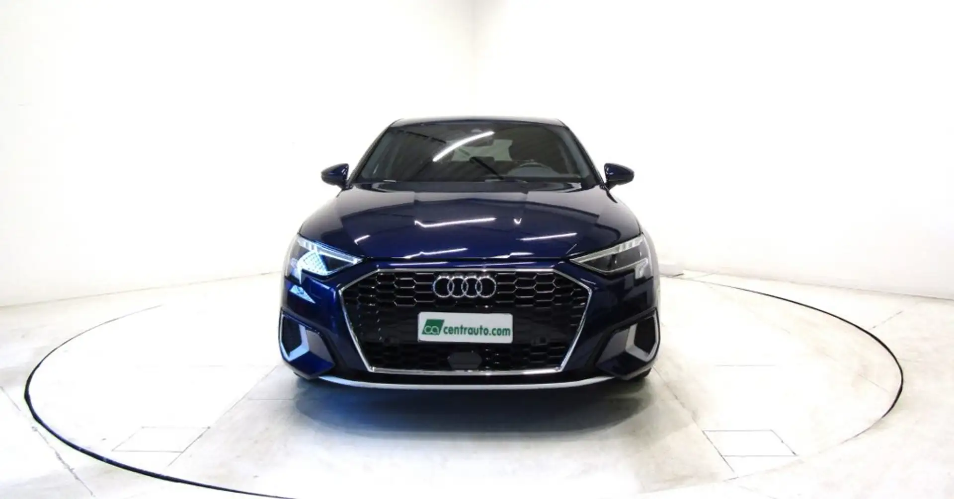 Audi A3 SPB 30 TFSI 1.0 TFSI S tronic Advanced MHEV 110CV Blu/Azzurro - 2