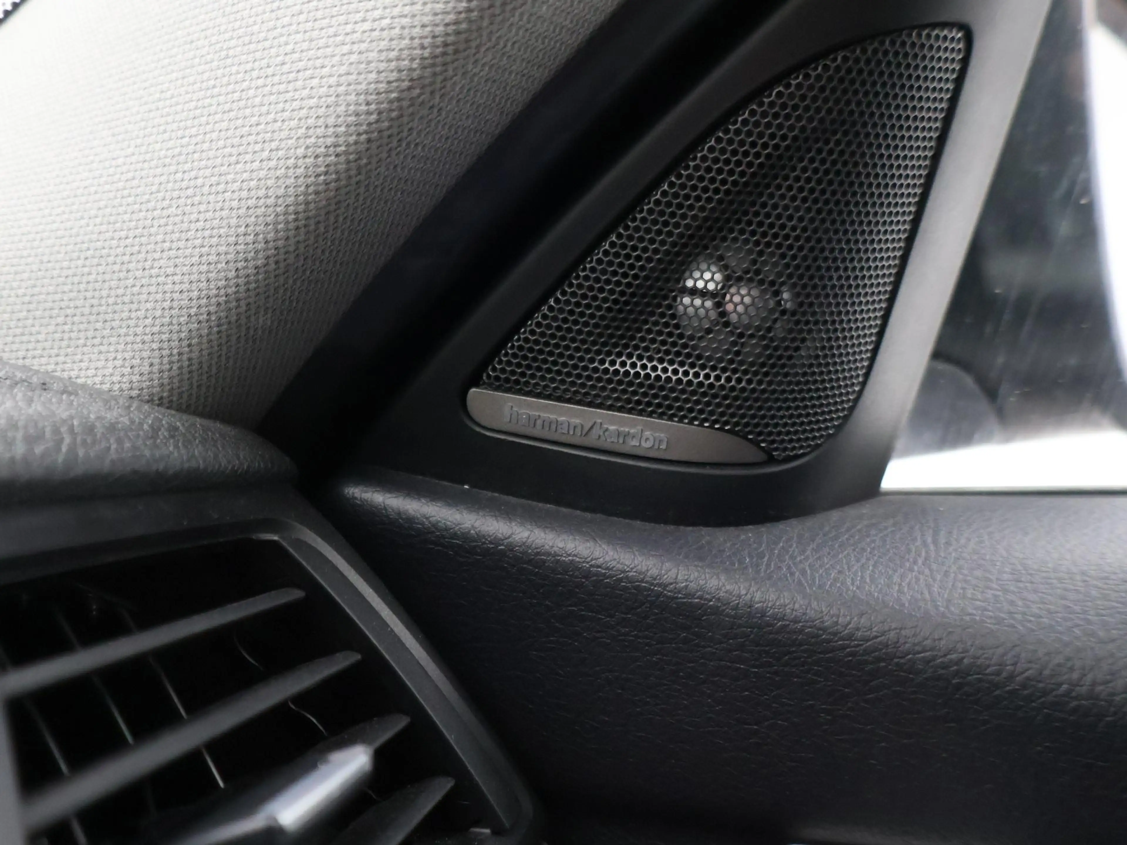 BMW 316 3-serie Touring 316i H.E. AUT. + HEAD-UP DISPLAY | — photo 23