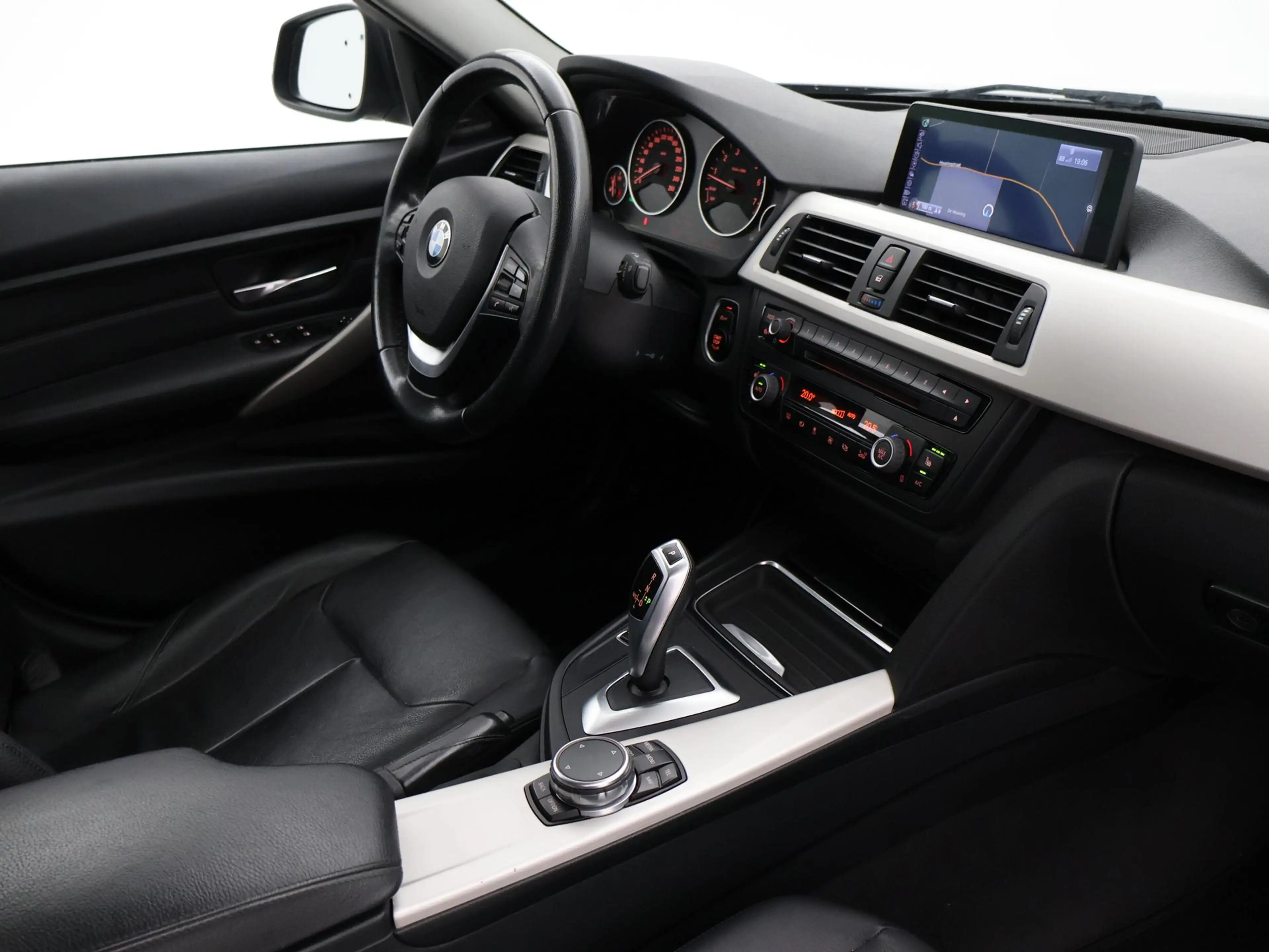 BMW 316 3-serie Touring 316i H.E. AUT. + HEAD-UP DISPLAY | — photo 4