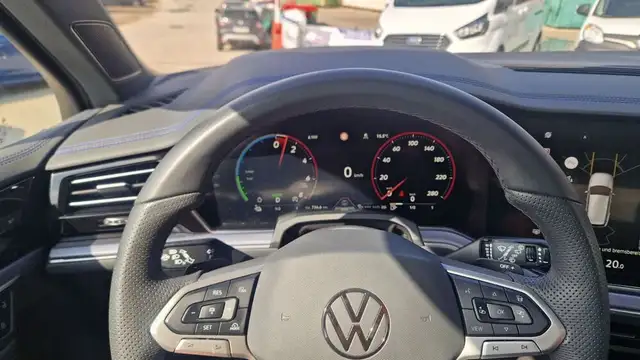 Volkswagen Touareg 4Motion V6 TSI eHybrid PHEV '''' R-LINE '''' Ansicht 26