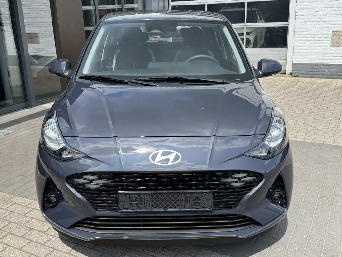 Hyundai i10 1.0 Comfort Smart | Direct leverbaar | OP=OP | Act Grijs - 2
