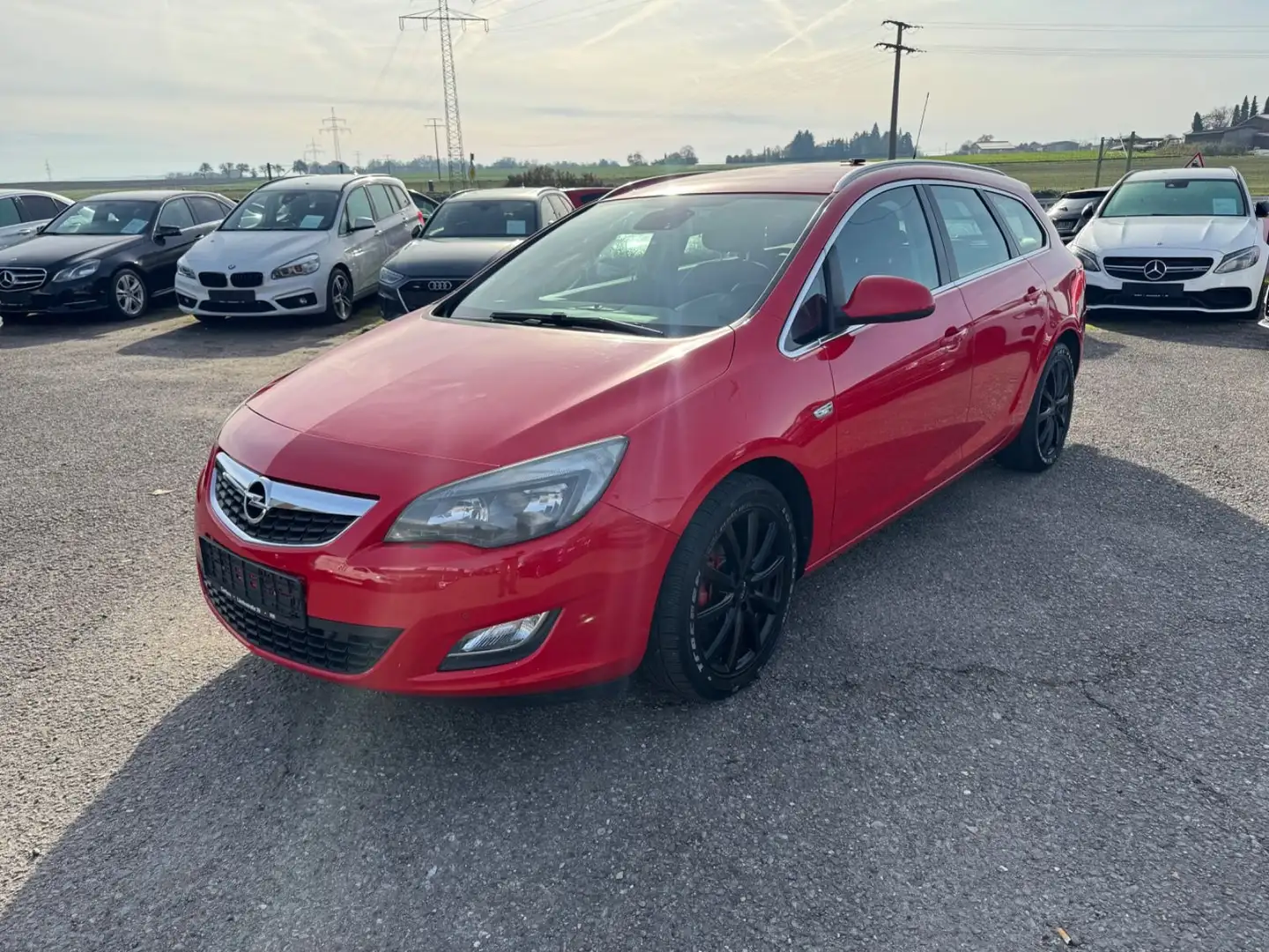Opel Astra J Sports Tourer Sport 1.4T Euro5 SHG PDC Rot - 1