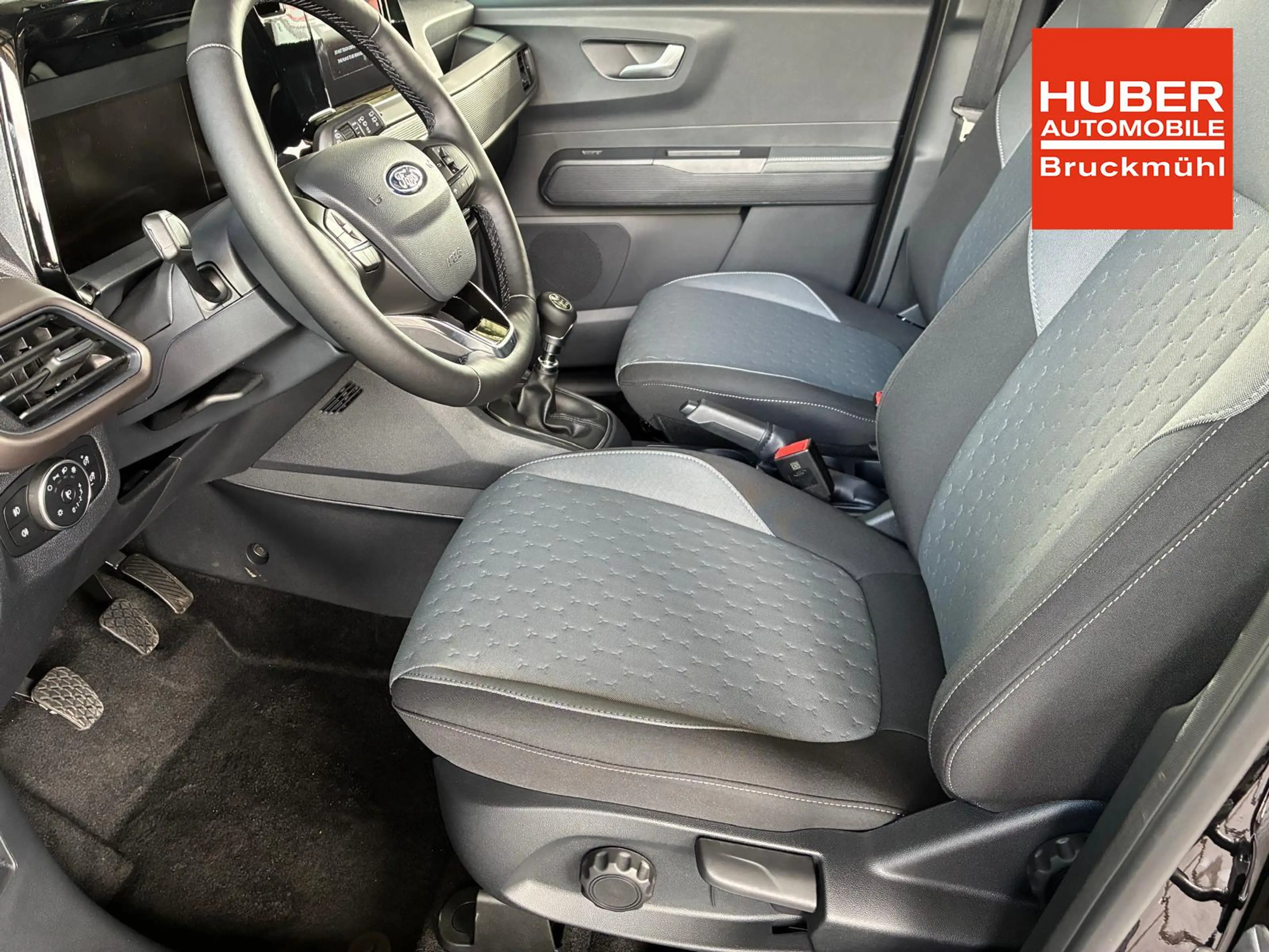 Ford Tourneo Courier Titanium 1.0 Ecoboost / PDC V.&H. m. Kamera Pri... — photo 5