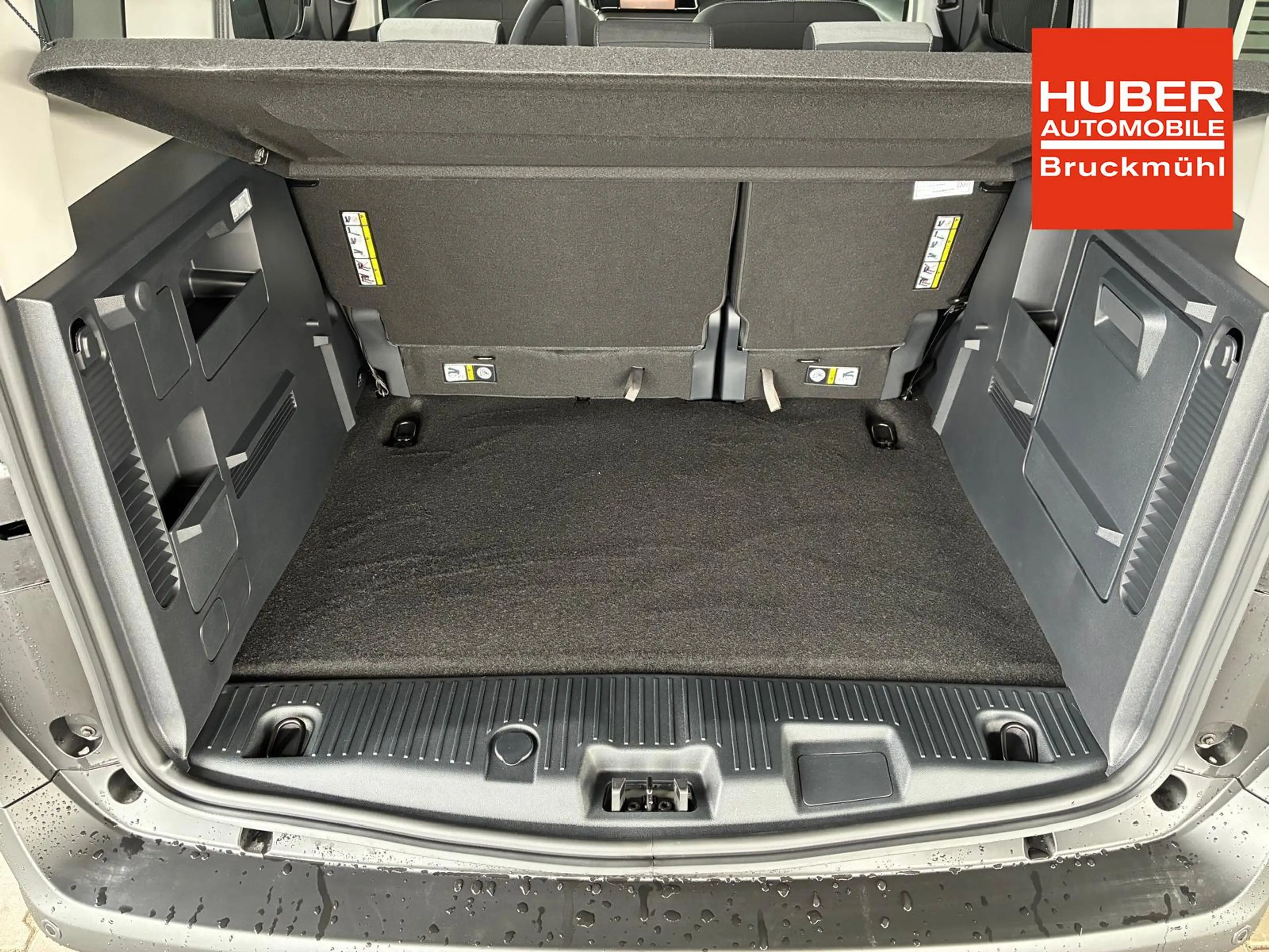 Ford Tourneo Courier Titanium 1.0 Ecoboost / PDC V.&H. m. Kamera Pri... — photo 7