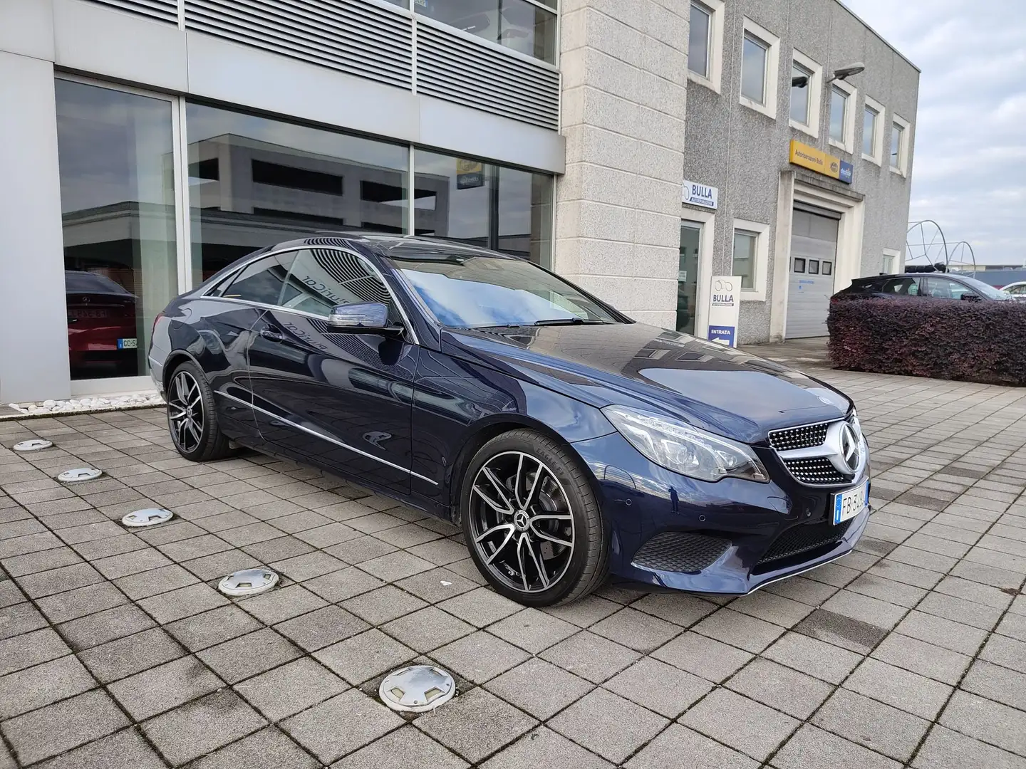 Mercedes-Benz E 350 d Coupé Automatic Sport FariLED Pelle Tetto EURO6 Blu/Azzurro - 2