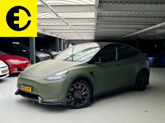 Tesla Model Y Performance AWD 75 kWh | Mat groene wrap | Doorlop