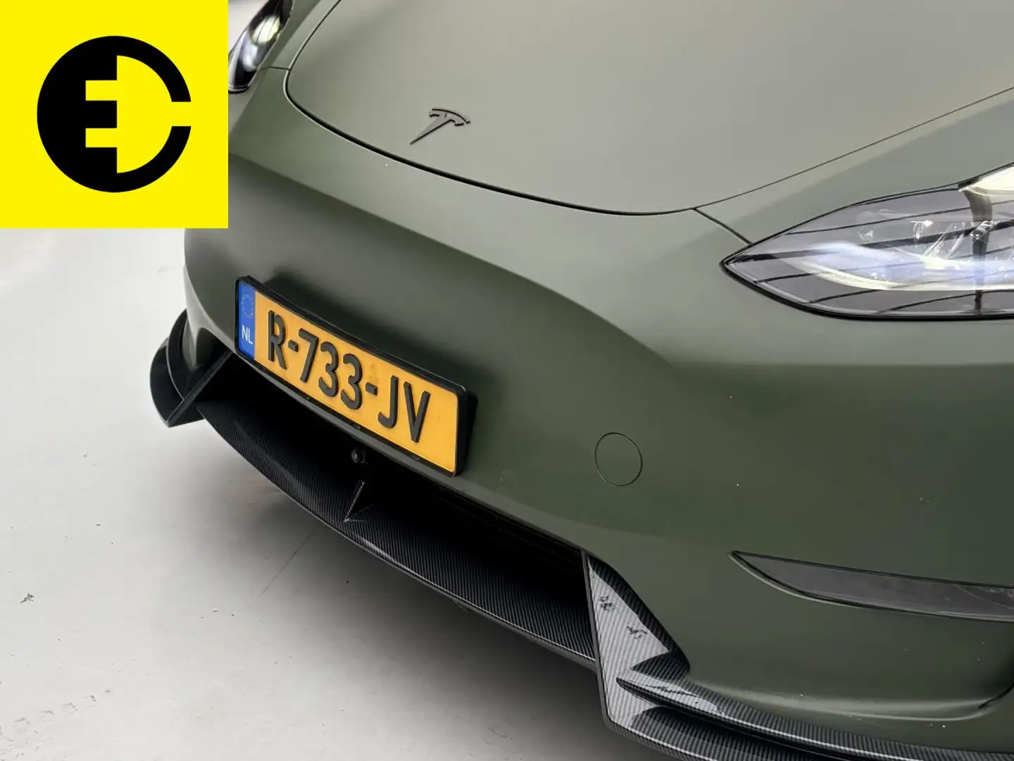 Tesla Model Y Performance AWD 75 kWh | Mat groene wrap | Doorlop Grün - 2