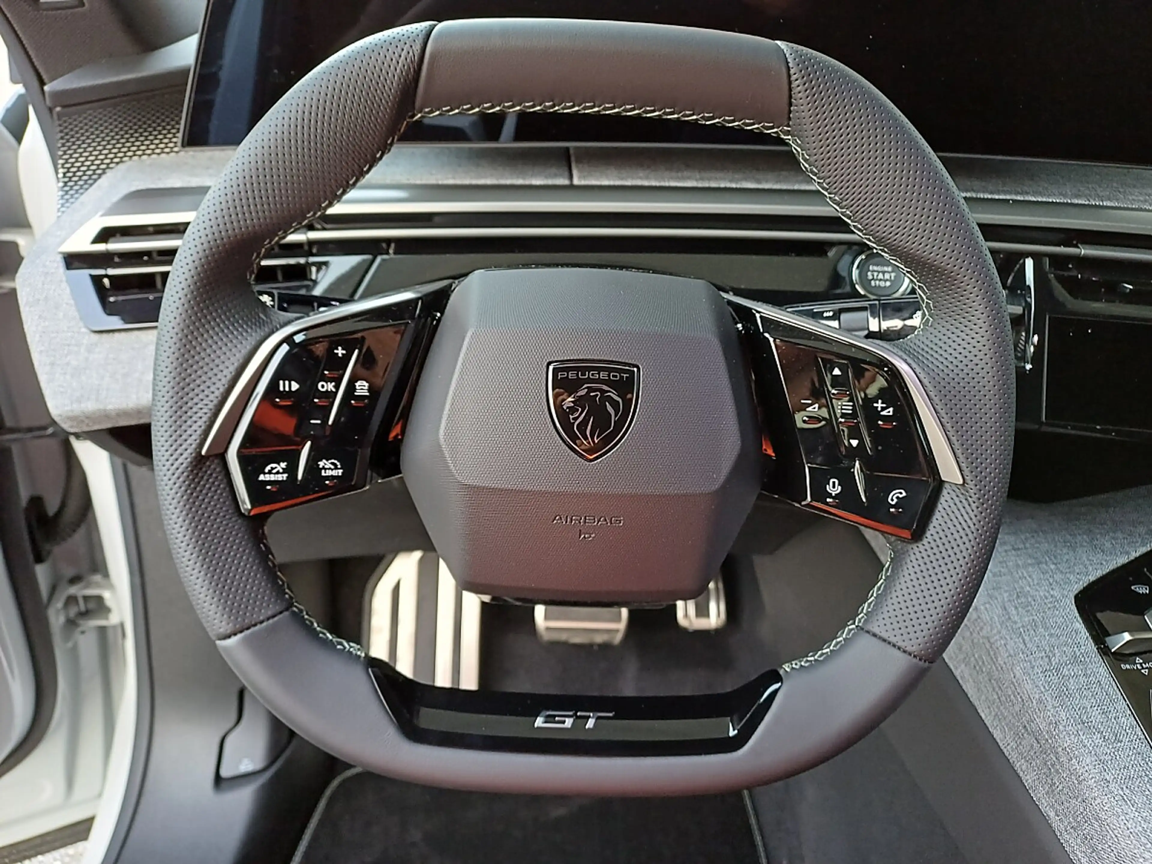Peugeot 3008 Elektromotor 210 GT — photo 20