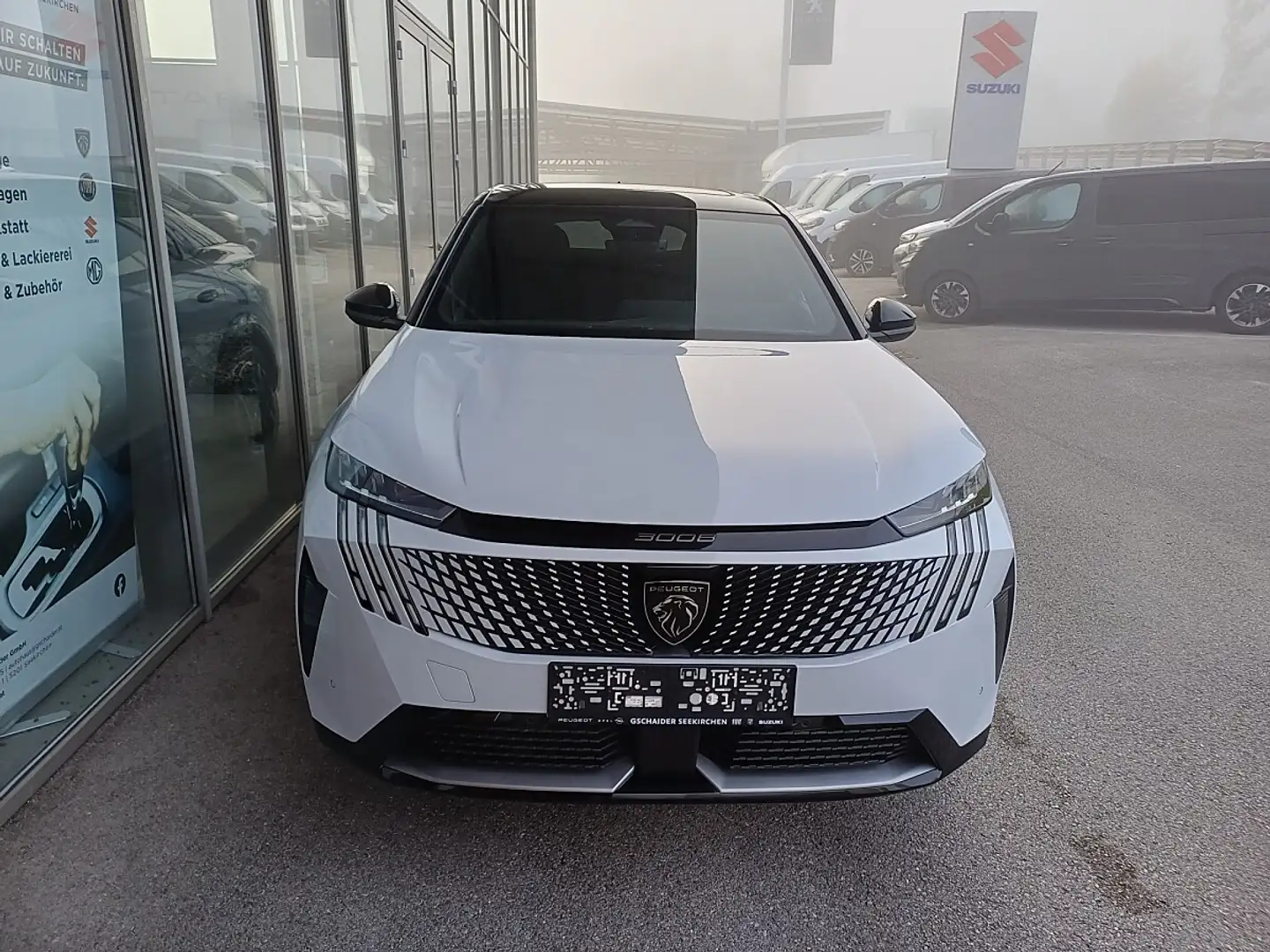 Peugeot 3008 Elektromotor 210 GT Weiß - 2