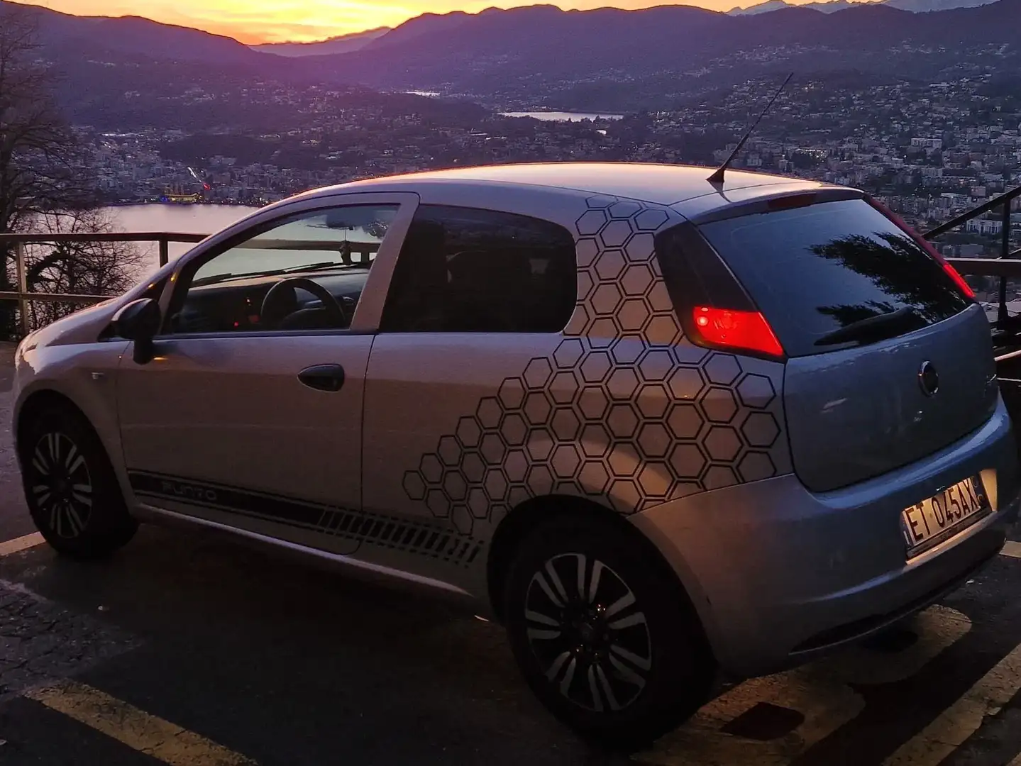 Fiat Punto Punto 3p 1.4 Easy s Grigio - 2