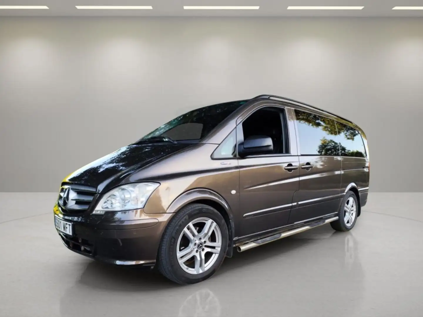 Mercedes-Benz Viano 2.2CDI Avantgarde Compact Aut. Brun - 1