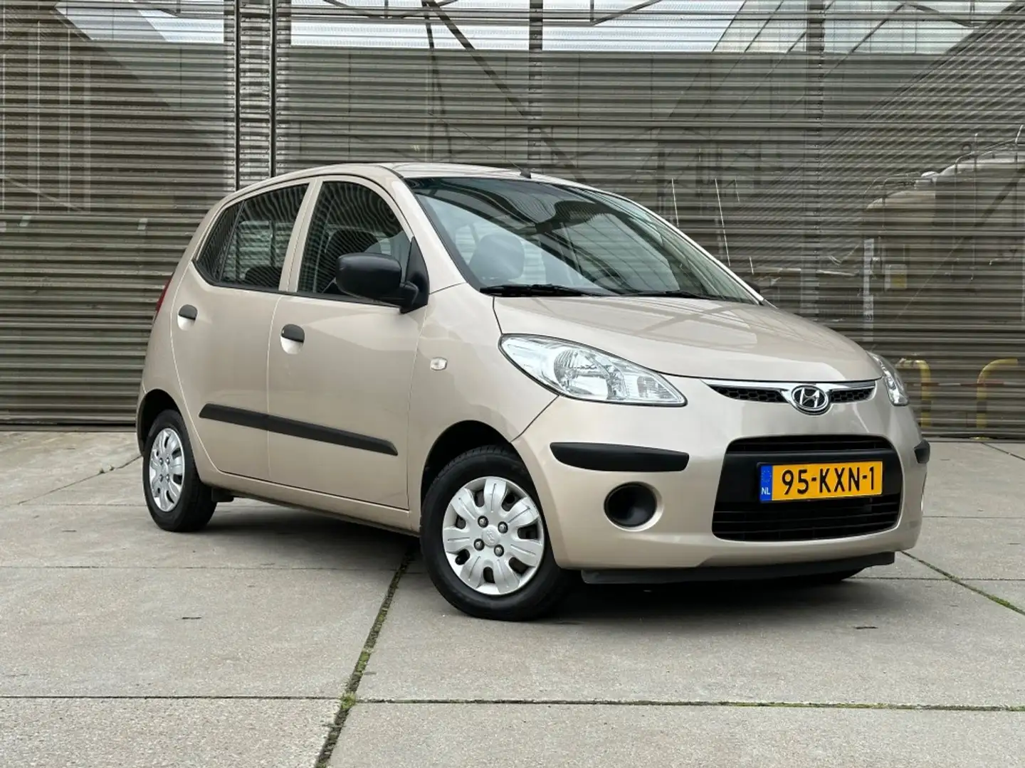 Hyundai i10 1.1 ACTIVE COOL AIRCO !! Бежевий - 2