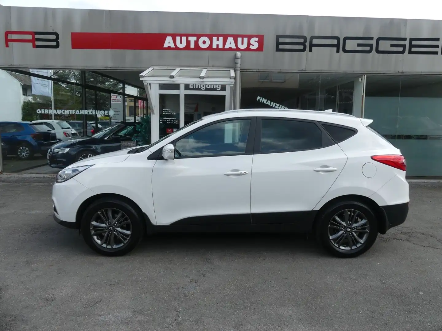 Hyundai iX35 1.6 GDI FIFA World Cup EDITION 2WD Weiß - 1