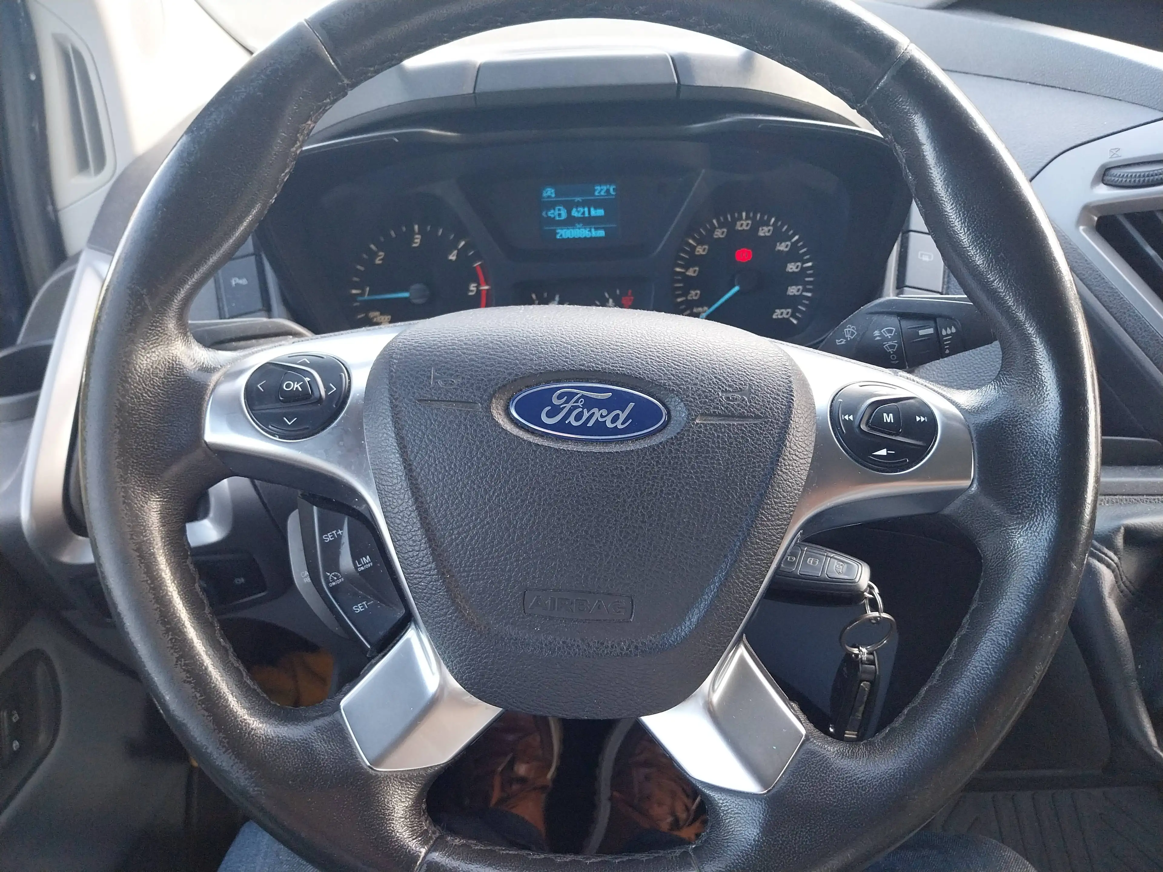 Ford Tourneo Custom 2.0 TDi,  9 Sitze, Leder, Klima, Tüv 4/28 — photo 9