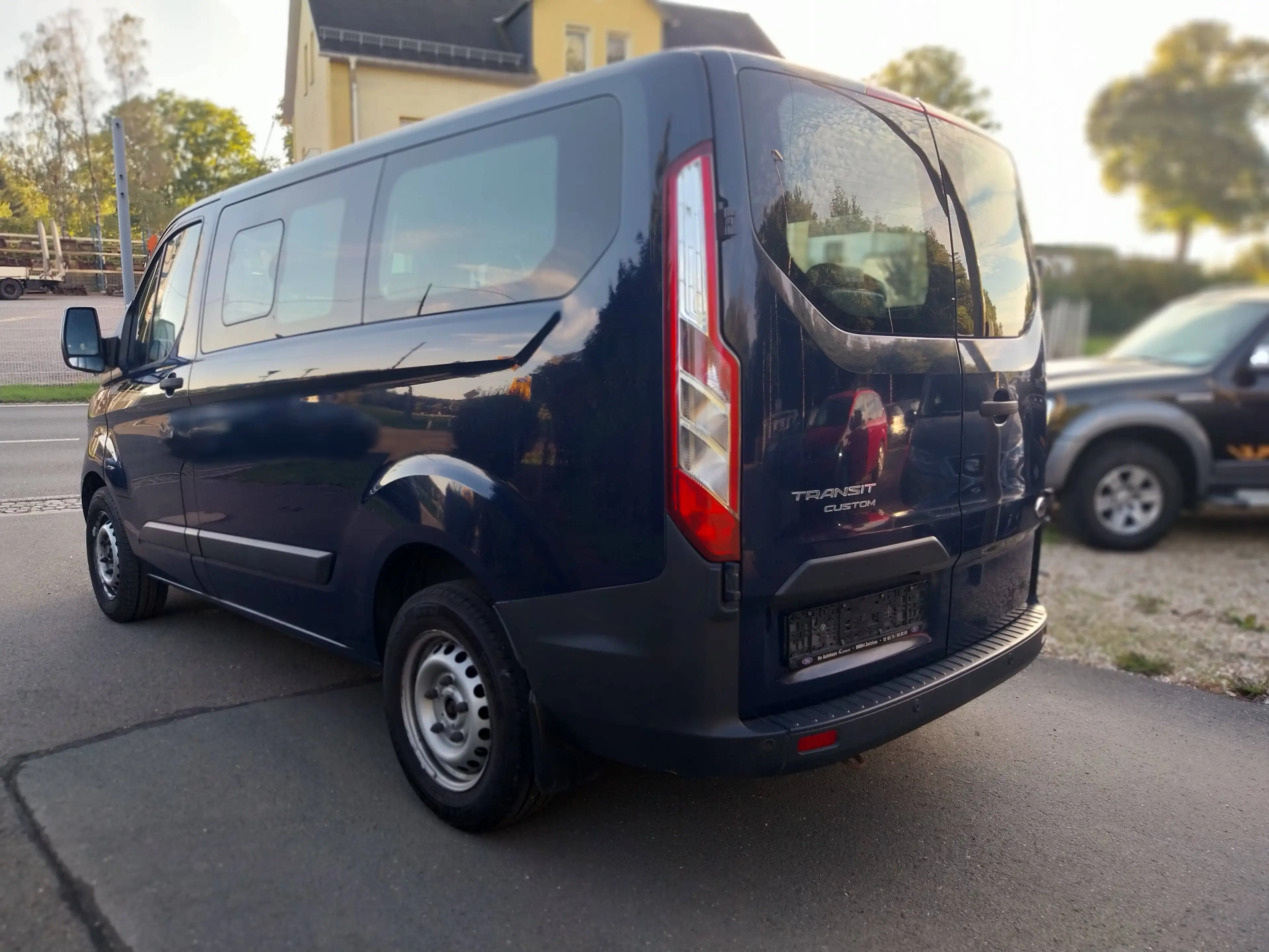 Ford Tourneo Custom 2.0 TDi,  9 Sitze, Leder, Klima, Tüv 4/28 — photo 7