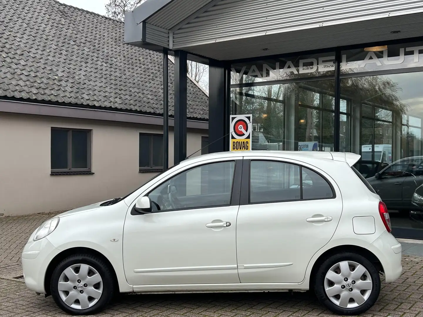 Nissan Micra 1.2 DIG-S Acenta 5Drs Airco Bluetooth Elek.Pakket Weiß - 2
