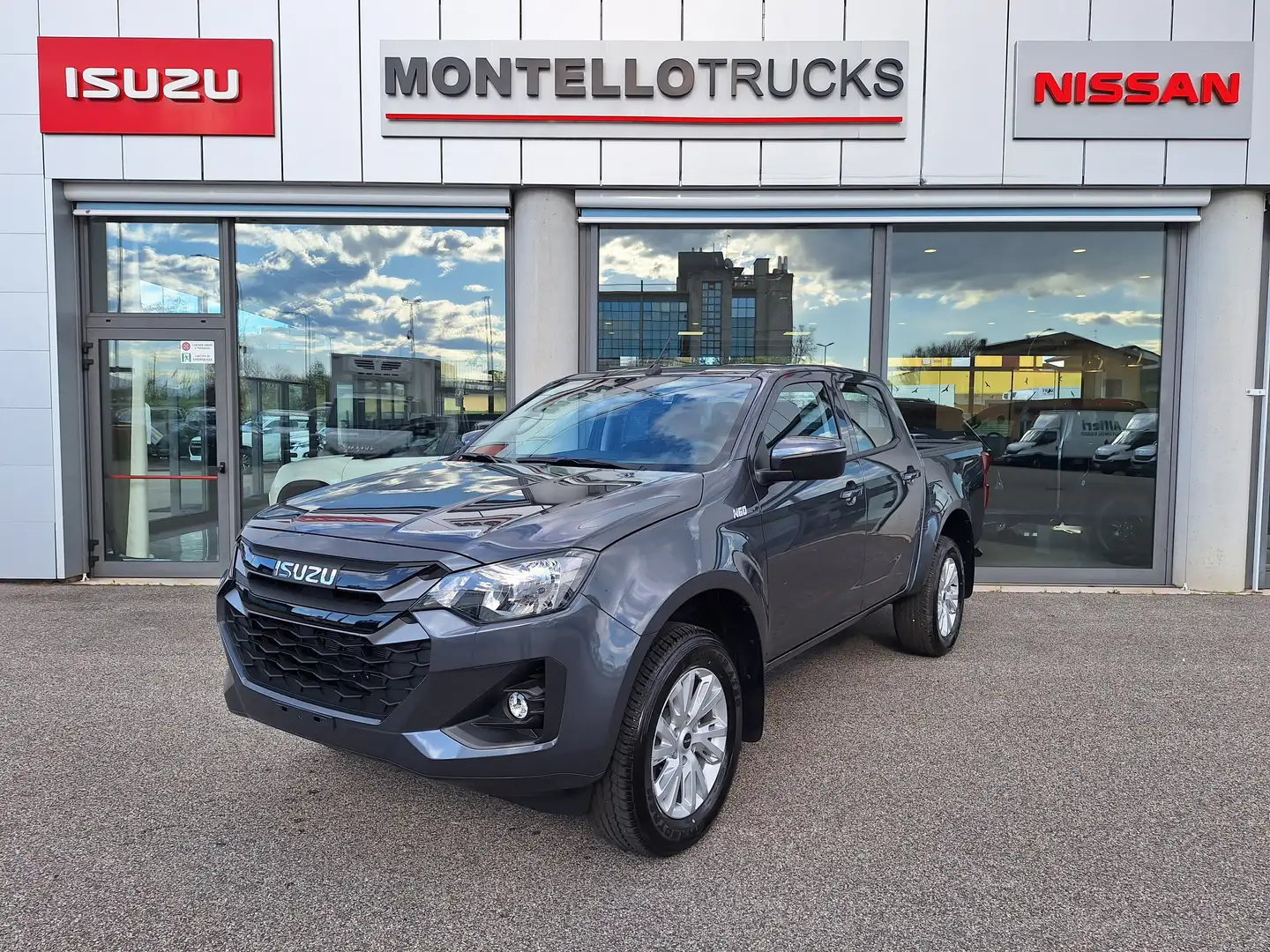 Isuzu D-Max 1.9td164cv Crew N60BB+ 4x4 A/T PREZZO PROMO Grigio - 1
