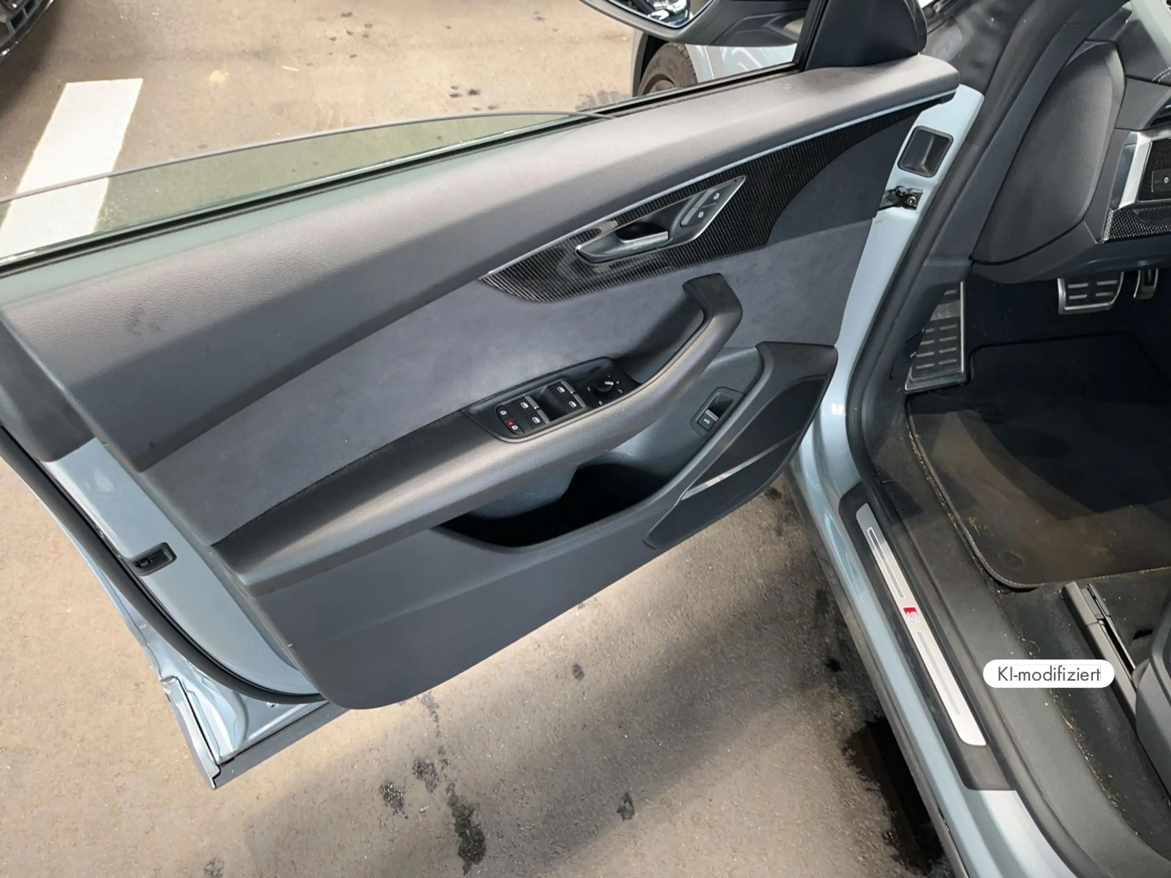 Audi SQ8 4.0 TFSI Quattro 373(507) kW(PS) tiptronic — photo 14