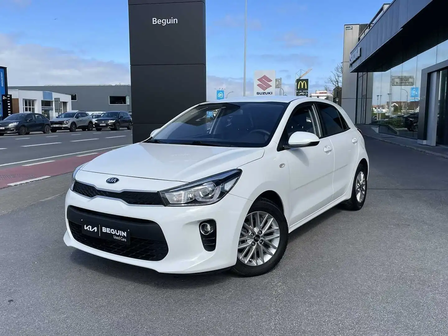 Kia Rio 1.2i Blanc - 1