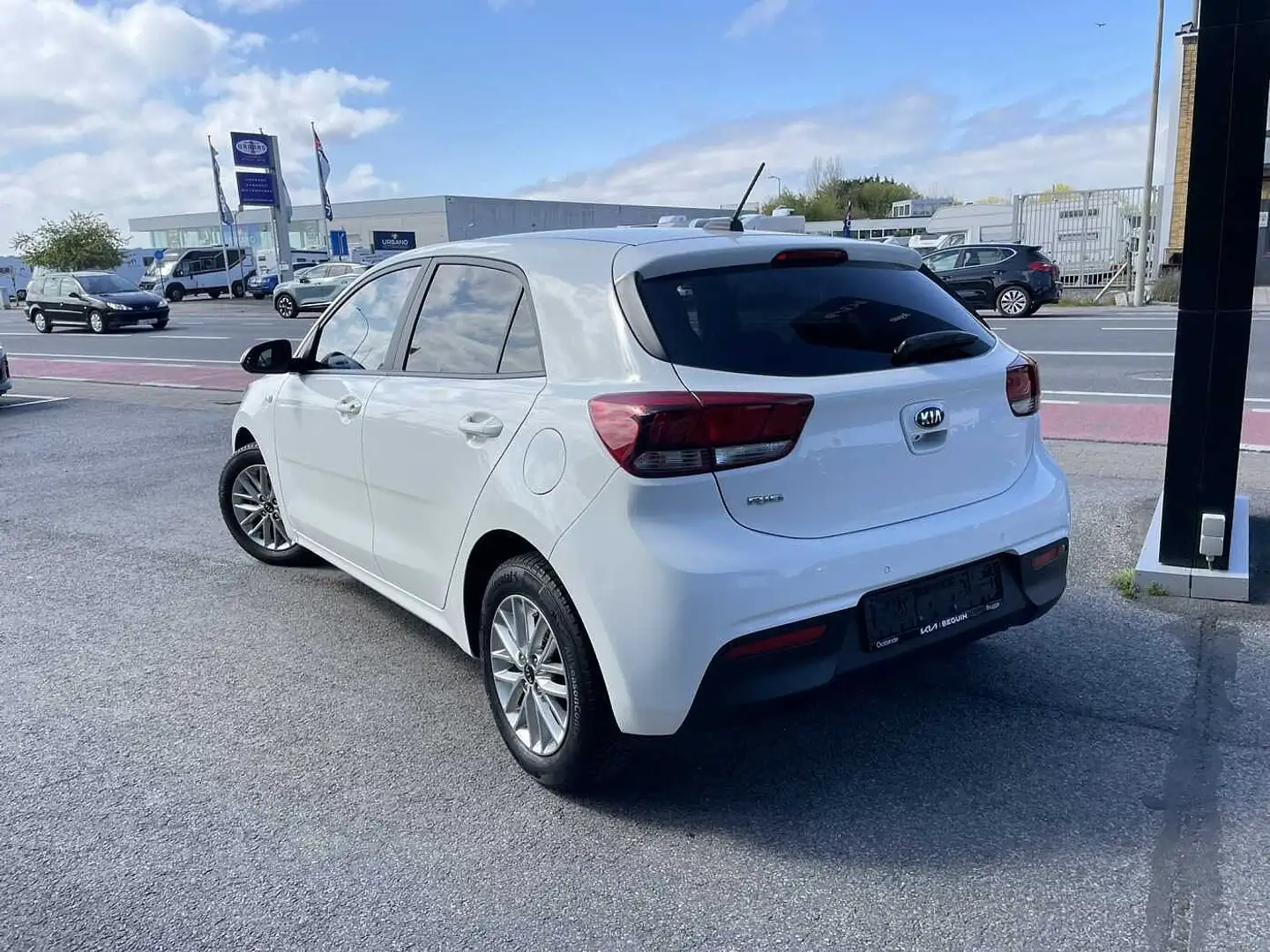 Kia Rio 1.2i Blanc - 2