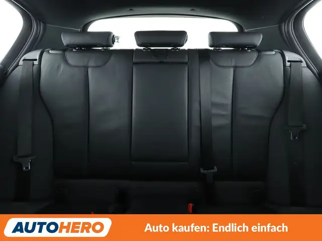 BMW 1 Series view 15