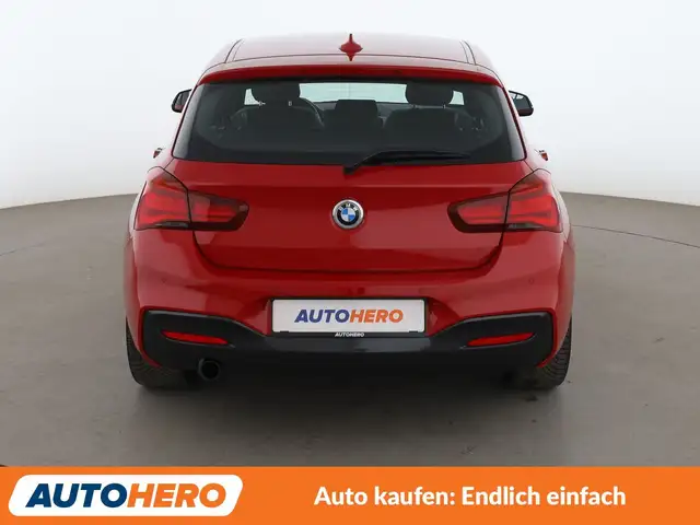BMW 1 Series view 5