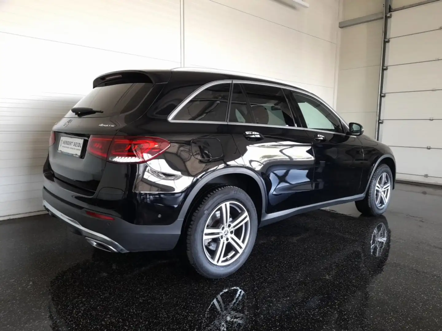 Mercedes-Benz GLC 300 de PHEV 4x4 Aut. *HIGH-PERF. LED / 18 ZOLL / NAVI / ACC / AHV & KAMERA / KEYLESS* Schwarz - 2